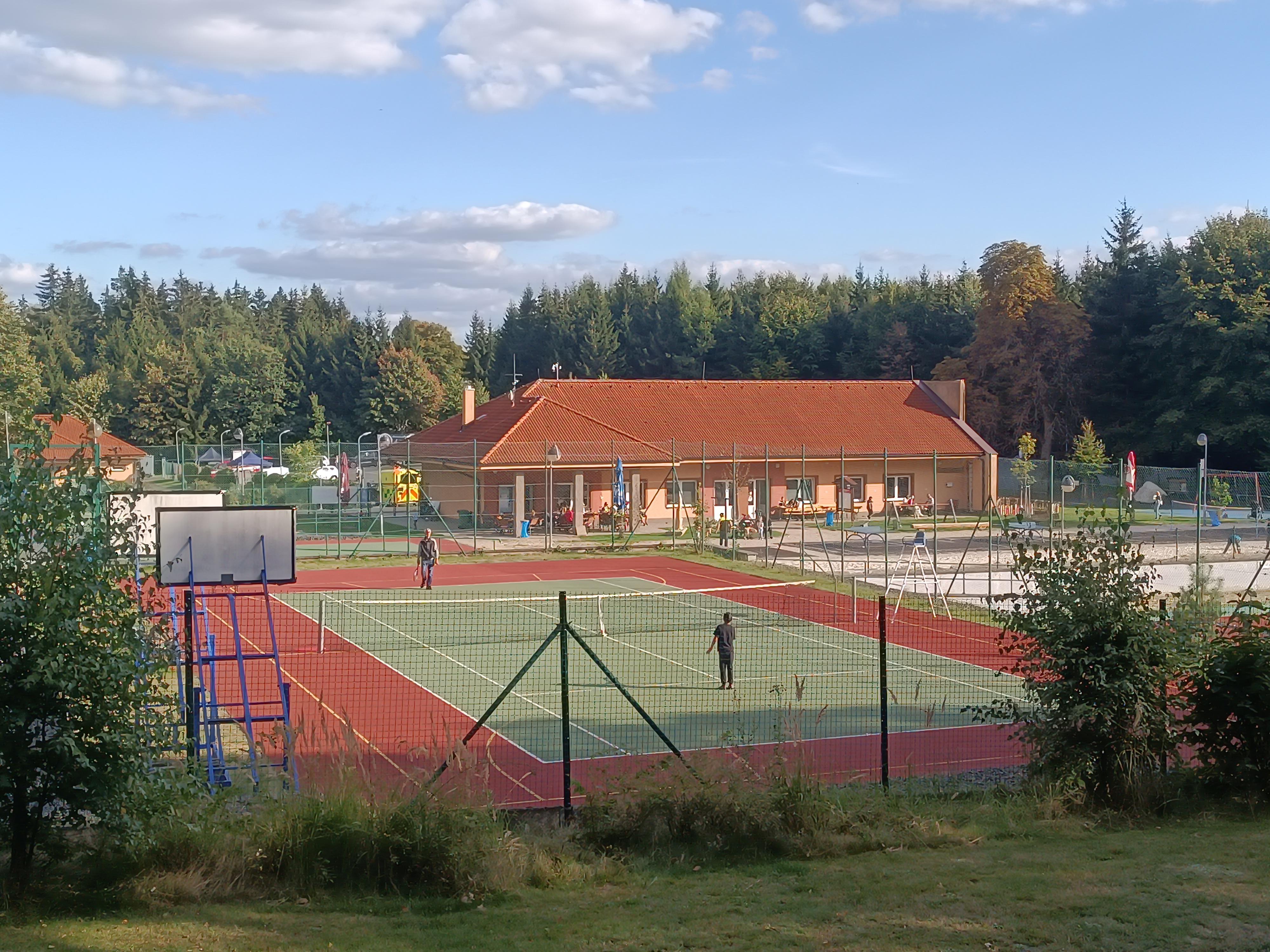 Tenis - Sportovní areál vrch Háj foto 2