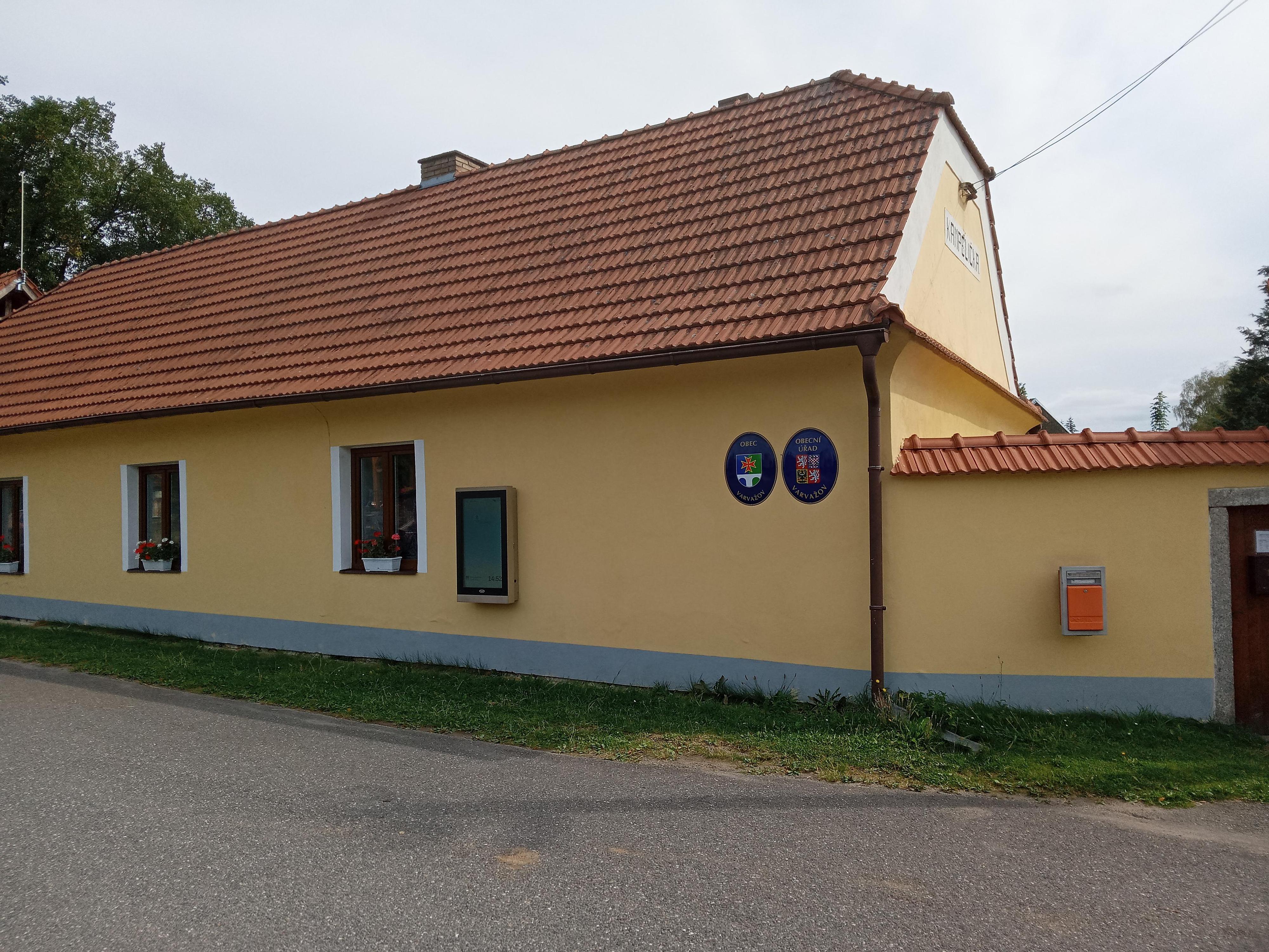 Varvažov - obecní úřad foto 5