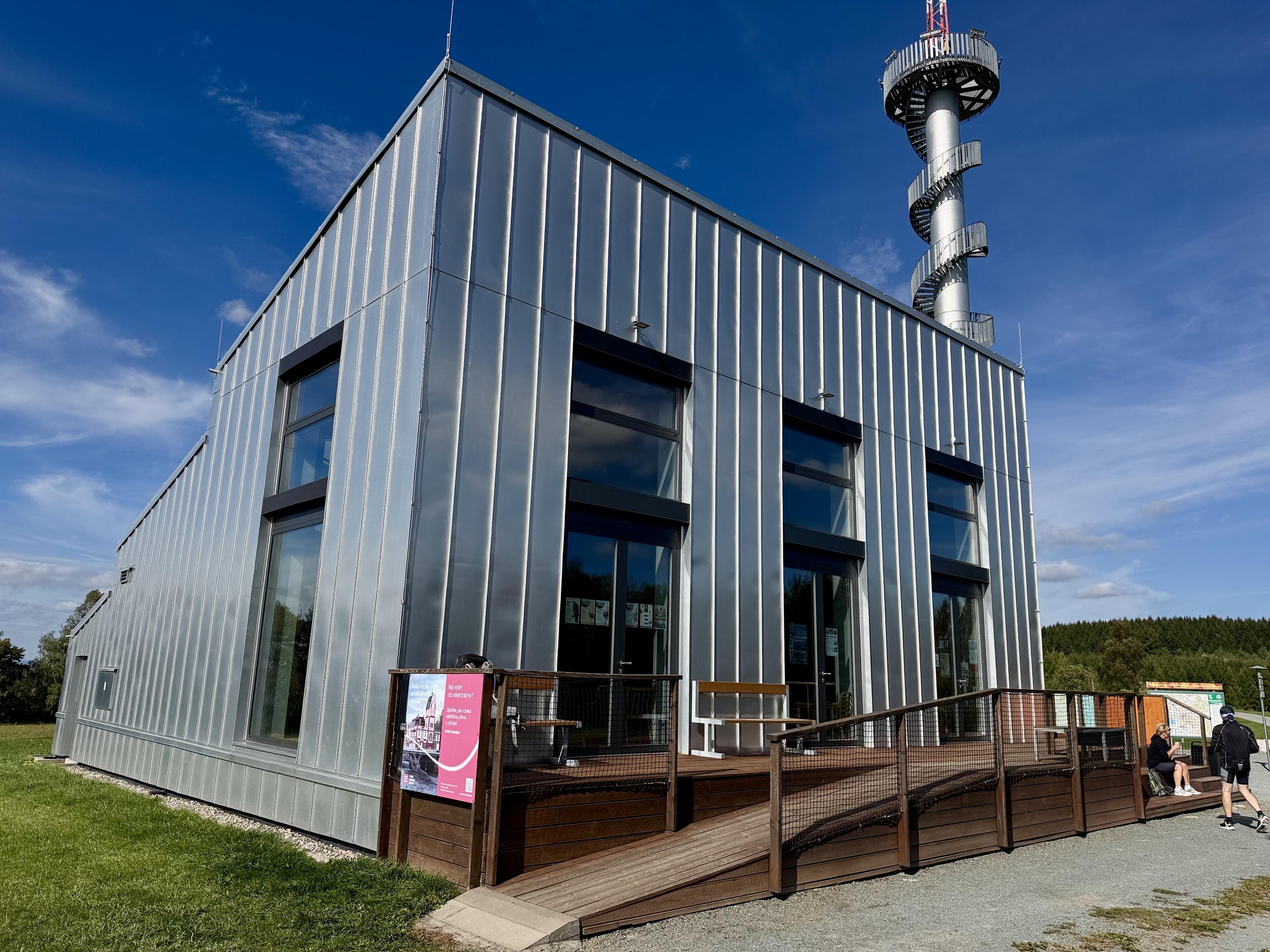 Turistické informační centrum Nový Hrádek - rozhledna na Šibeníku foto 3