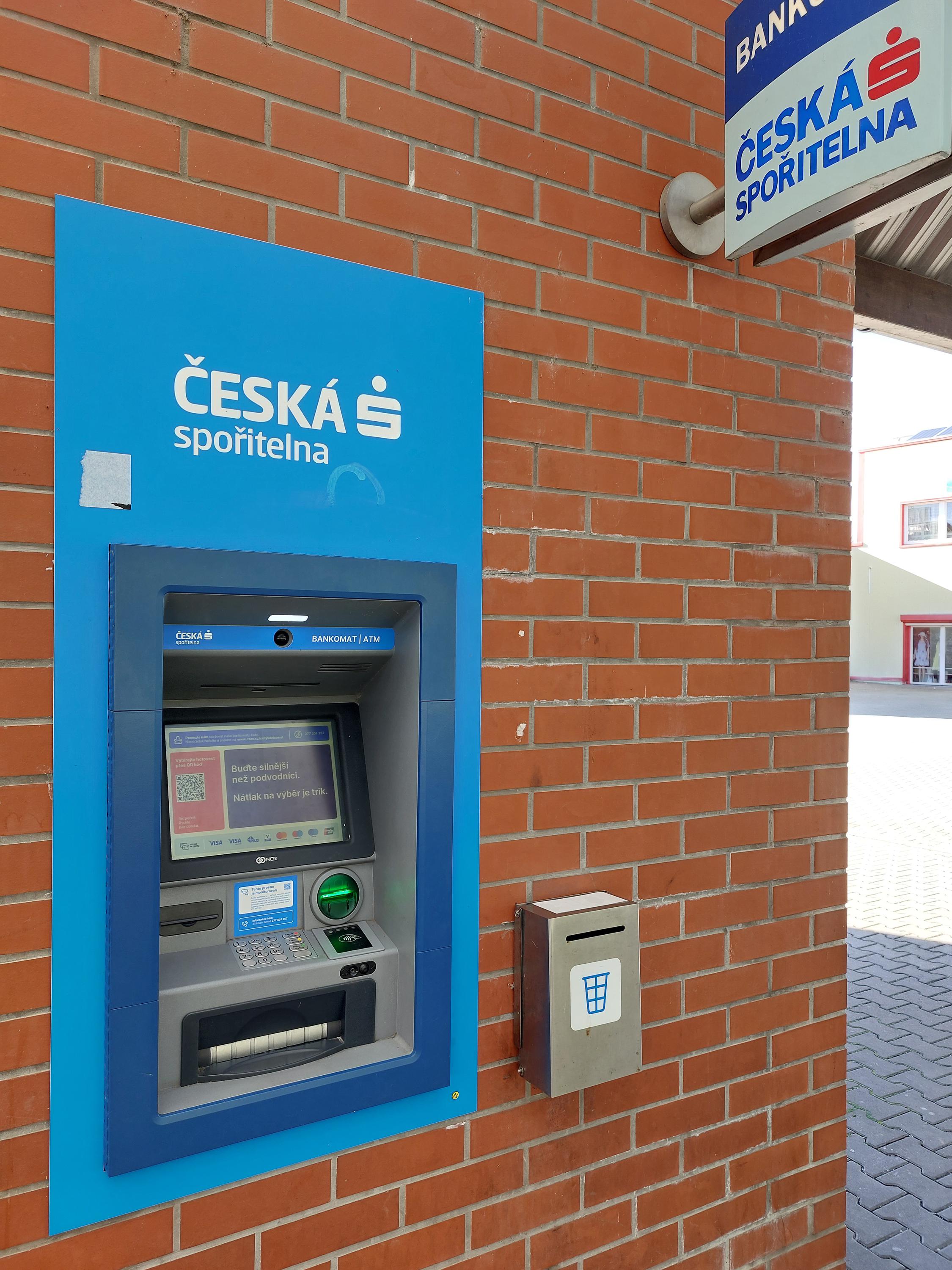 Bankomat České spořitelny foto 1