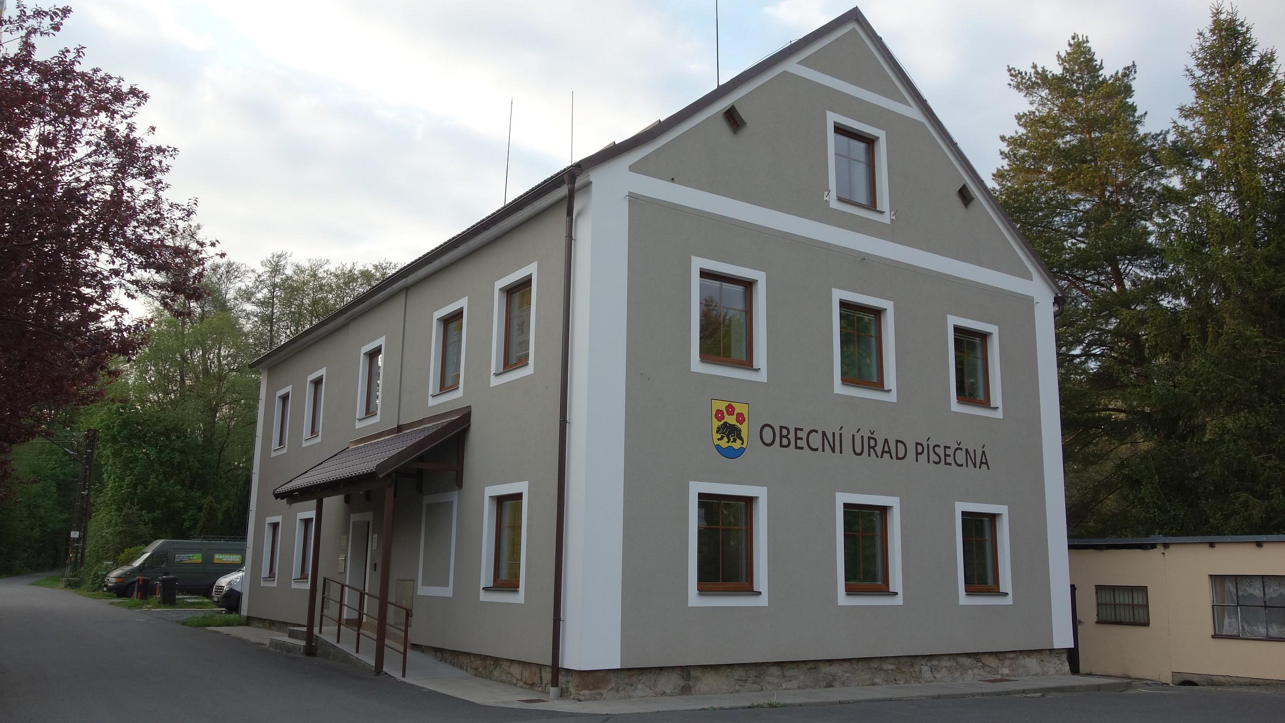 Písečná - obecní úřad foto 3