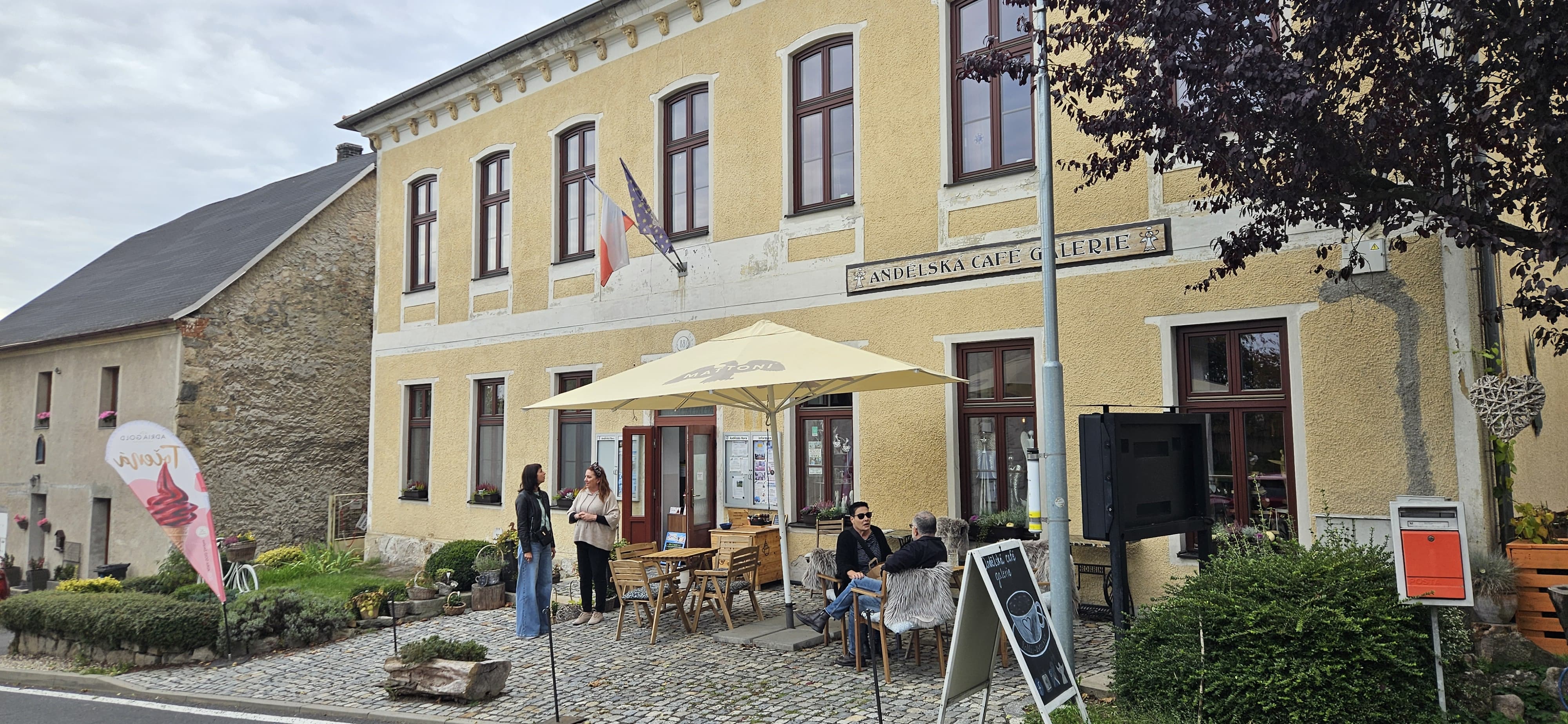 Andělská café galerie