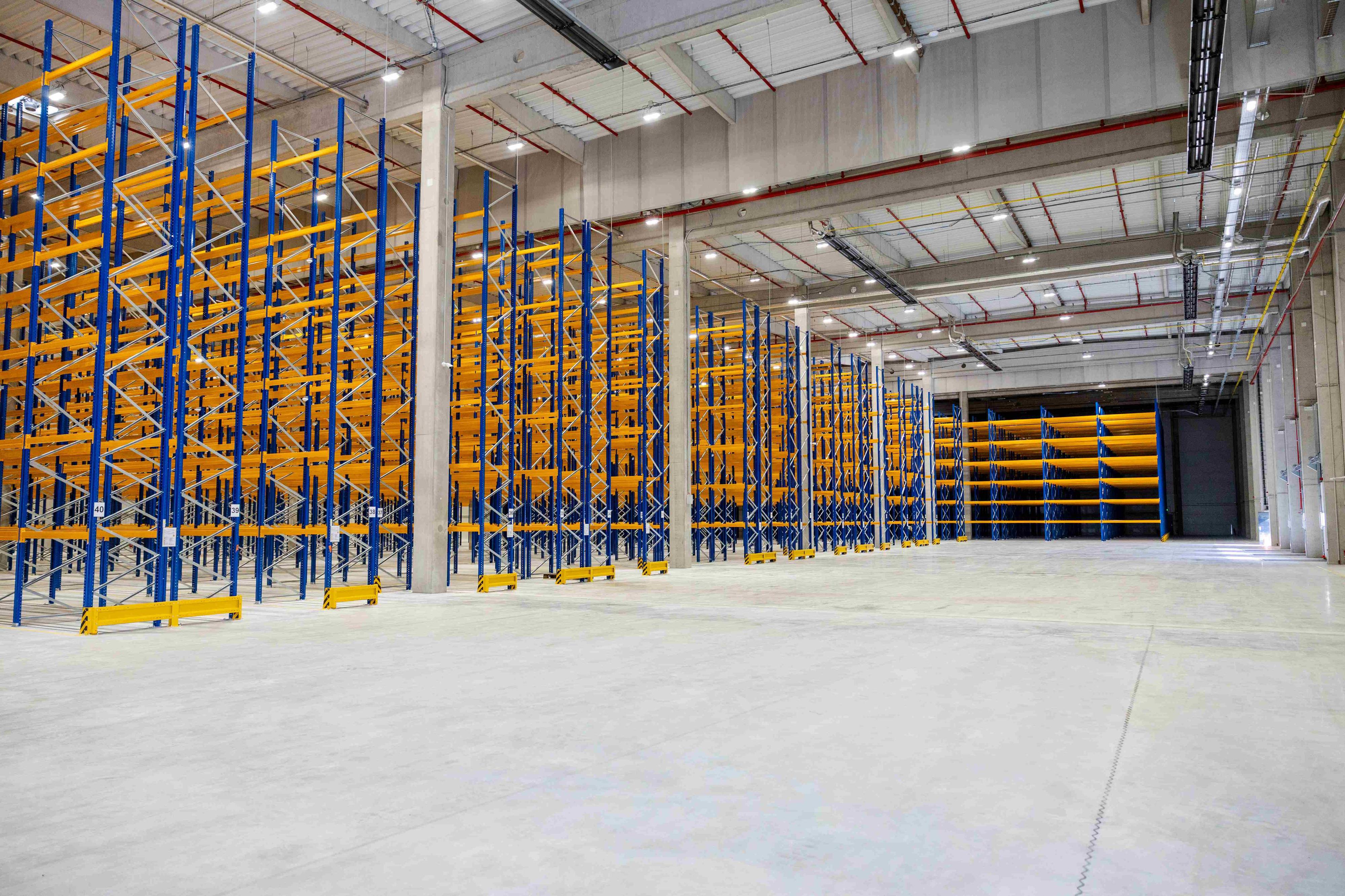 MOSS logistics - Terminal 3 foto 4