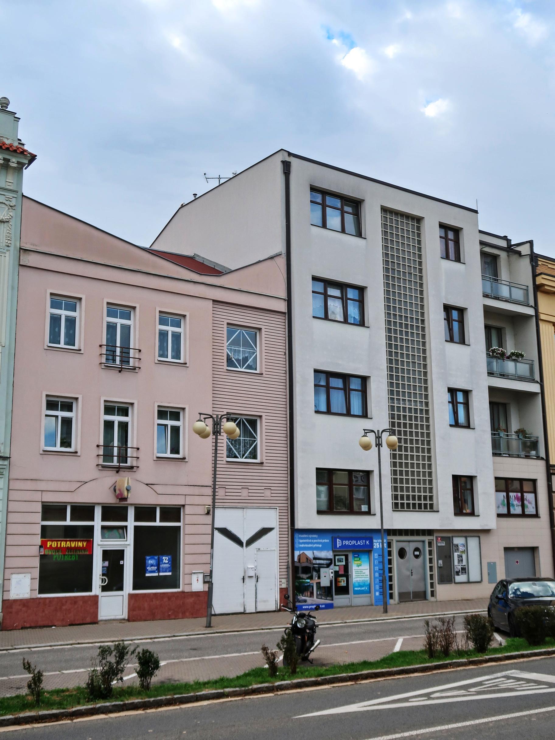 Smíšené zboží Komenského 28 foto 1