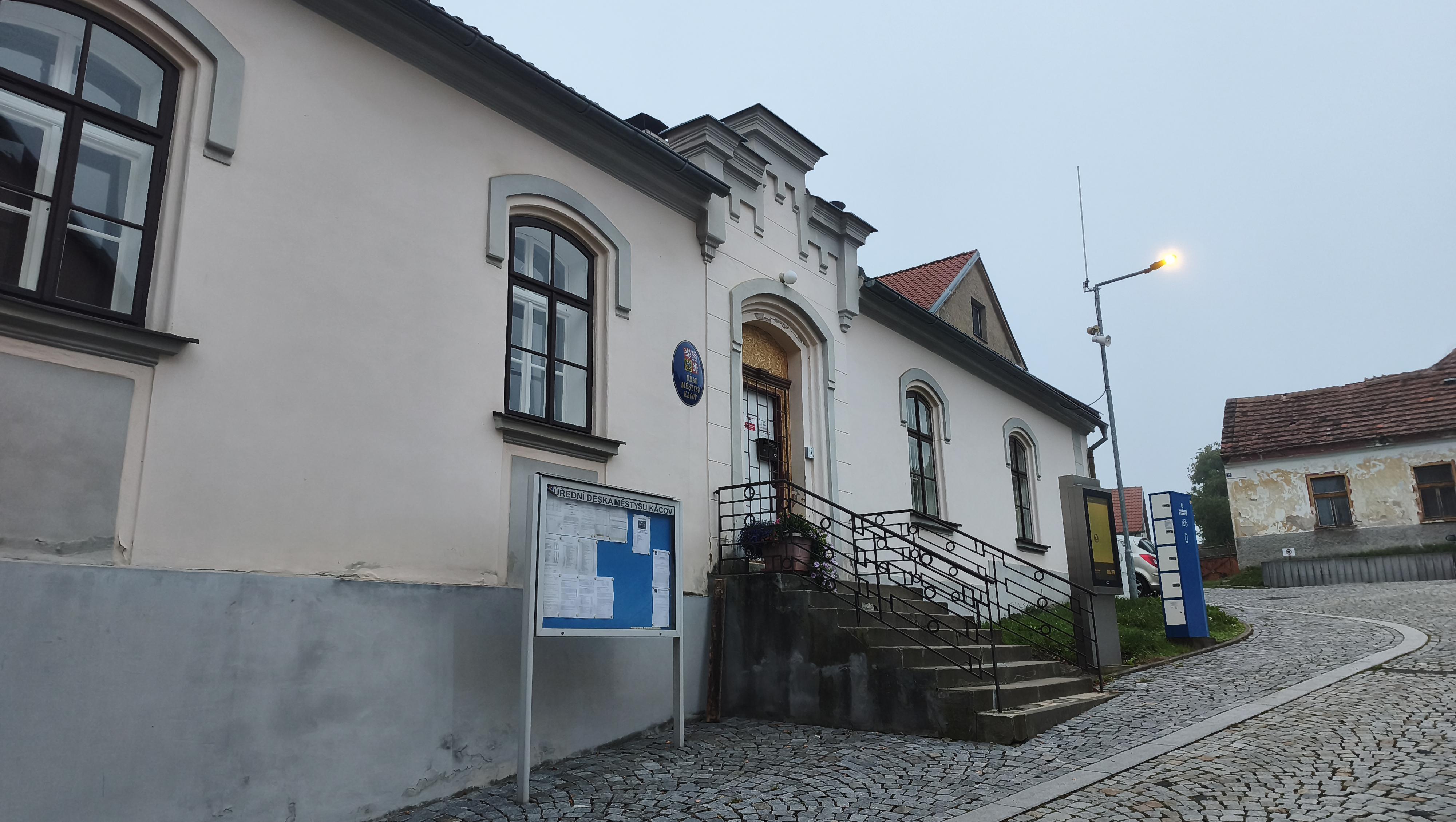 Kácov - úřad městyse foto 4