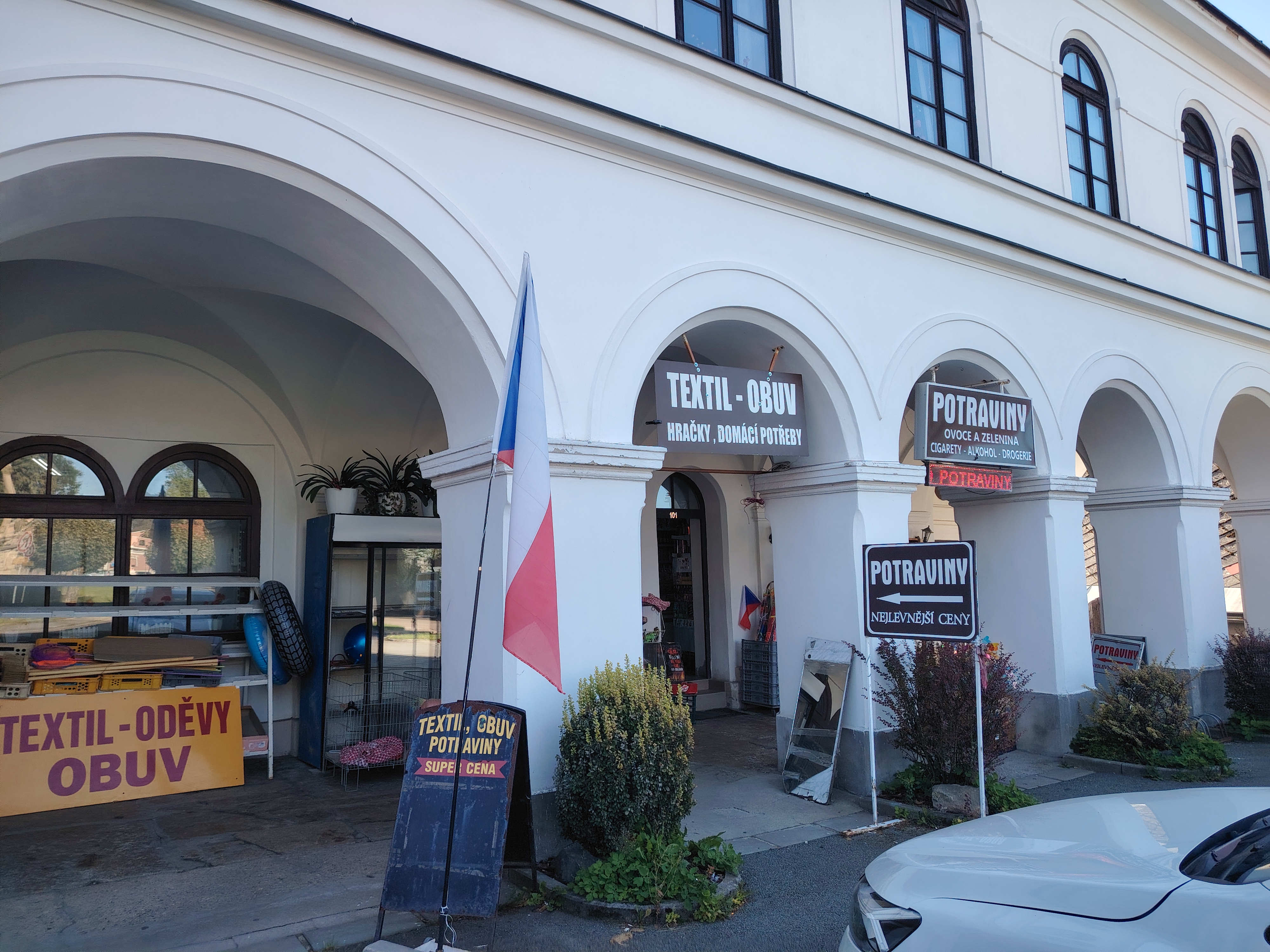 Smíšené zboží Náměstí T. G. Masaryka 101 foto 3