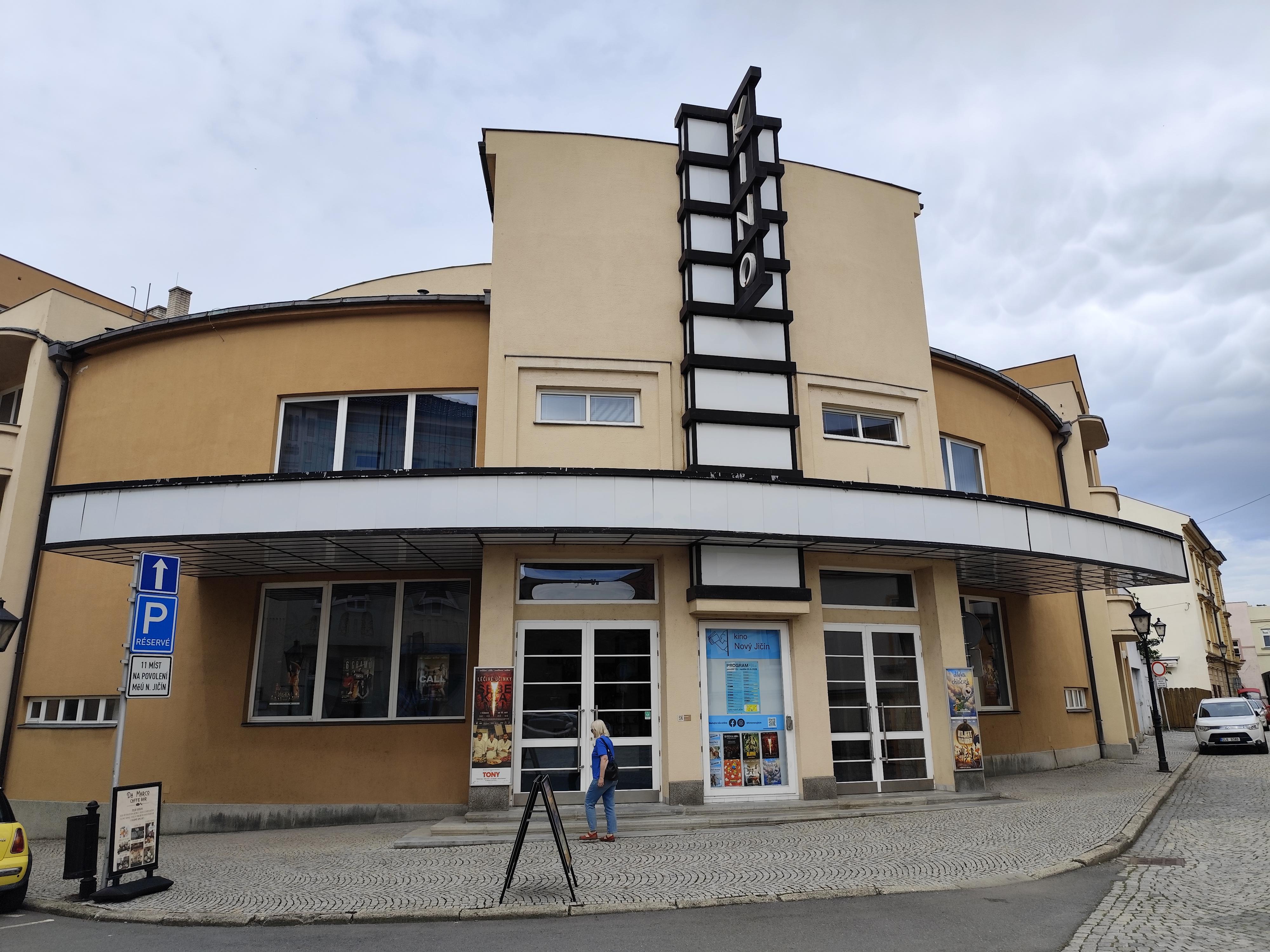 Kino Květen foto 2