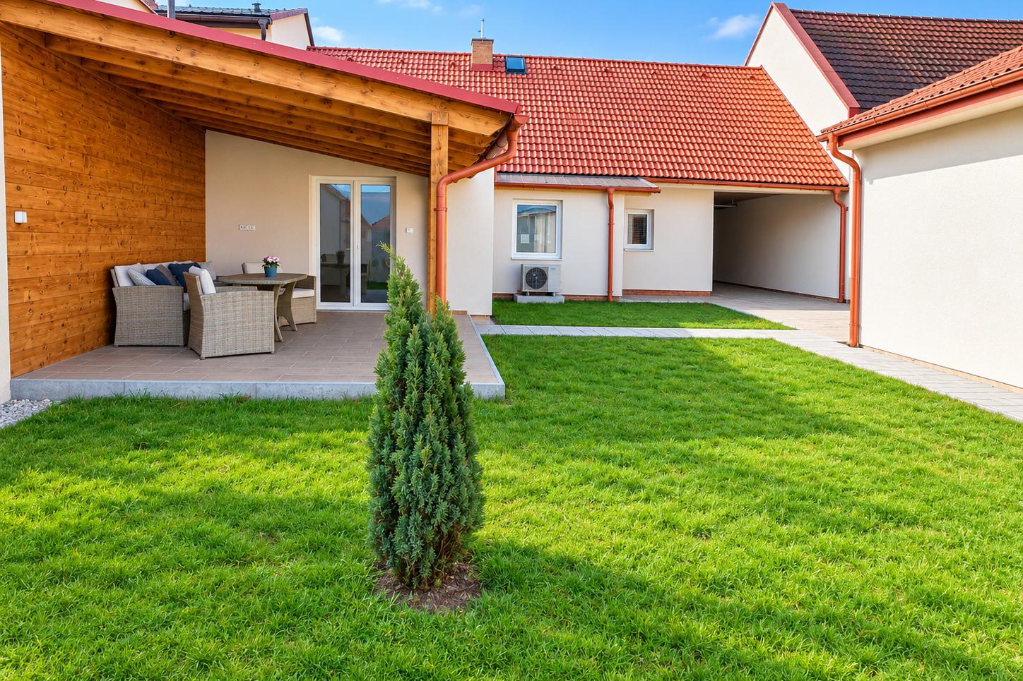 Prodej RD 3+kk s garáží a pergolou Poděbrady