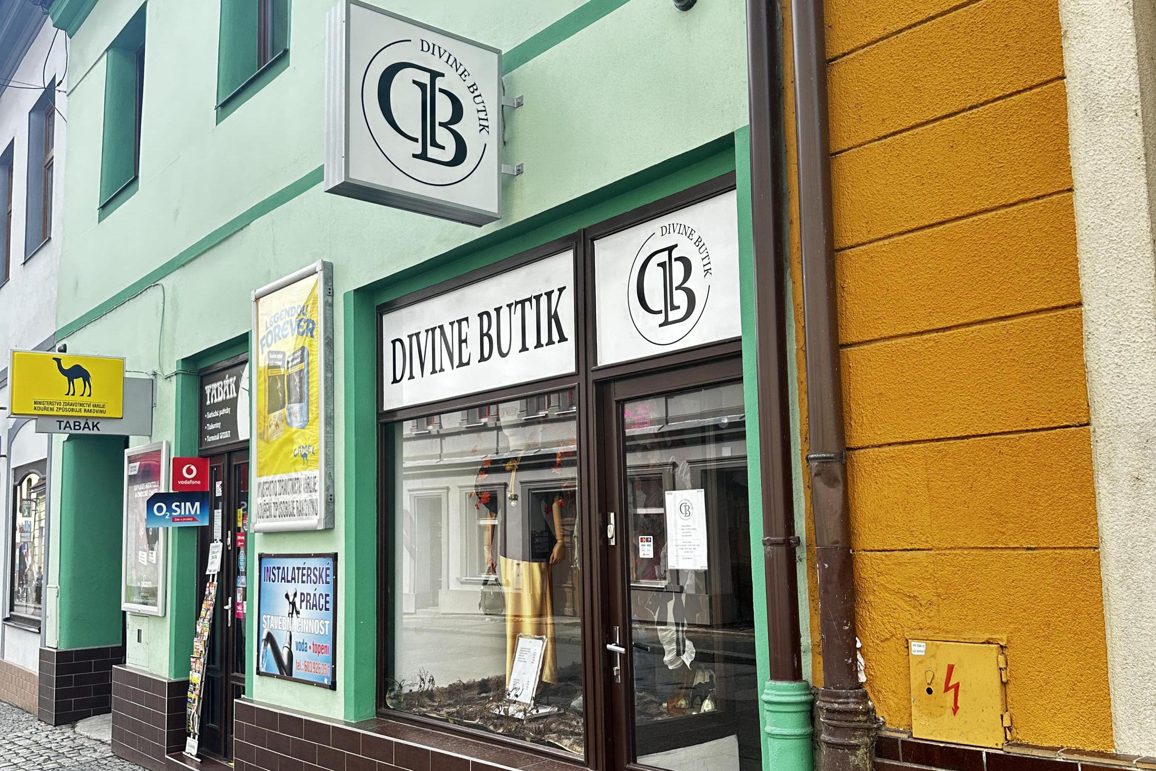 DIVINE BUTIK