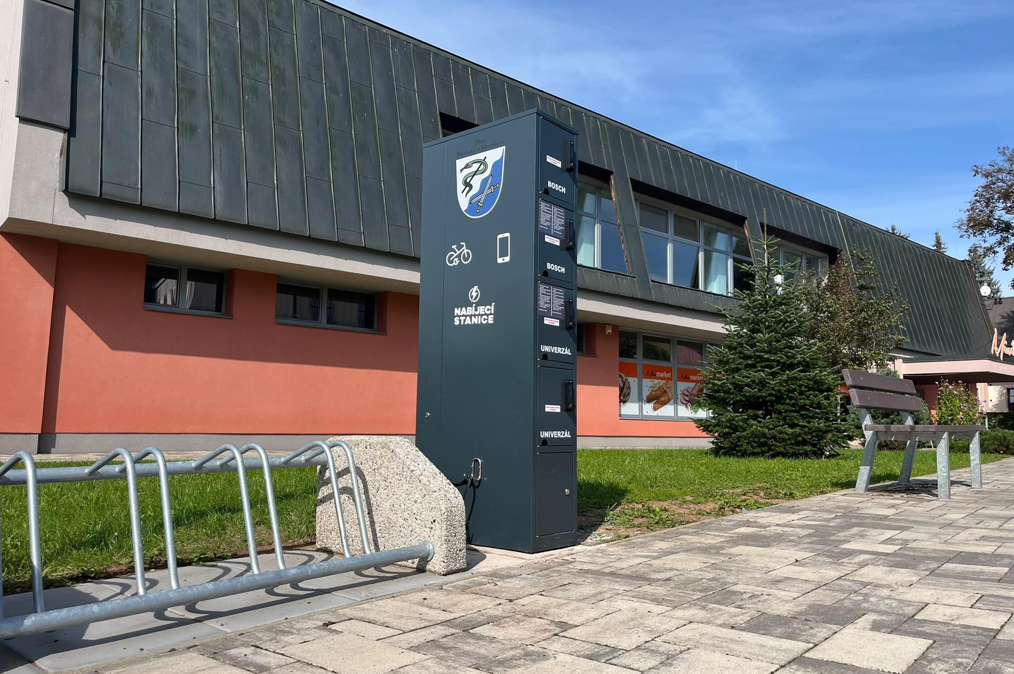 Nabíjecí stanice pro elektrokola a mobilní zařízení - Etron Czech s.r.o.