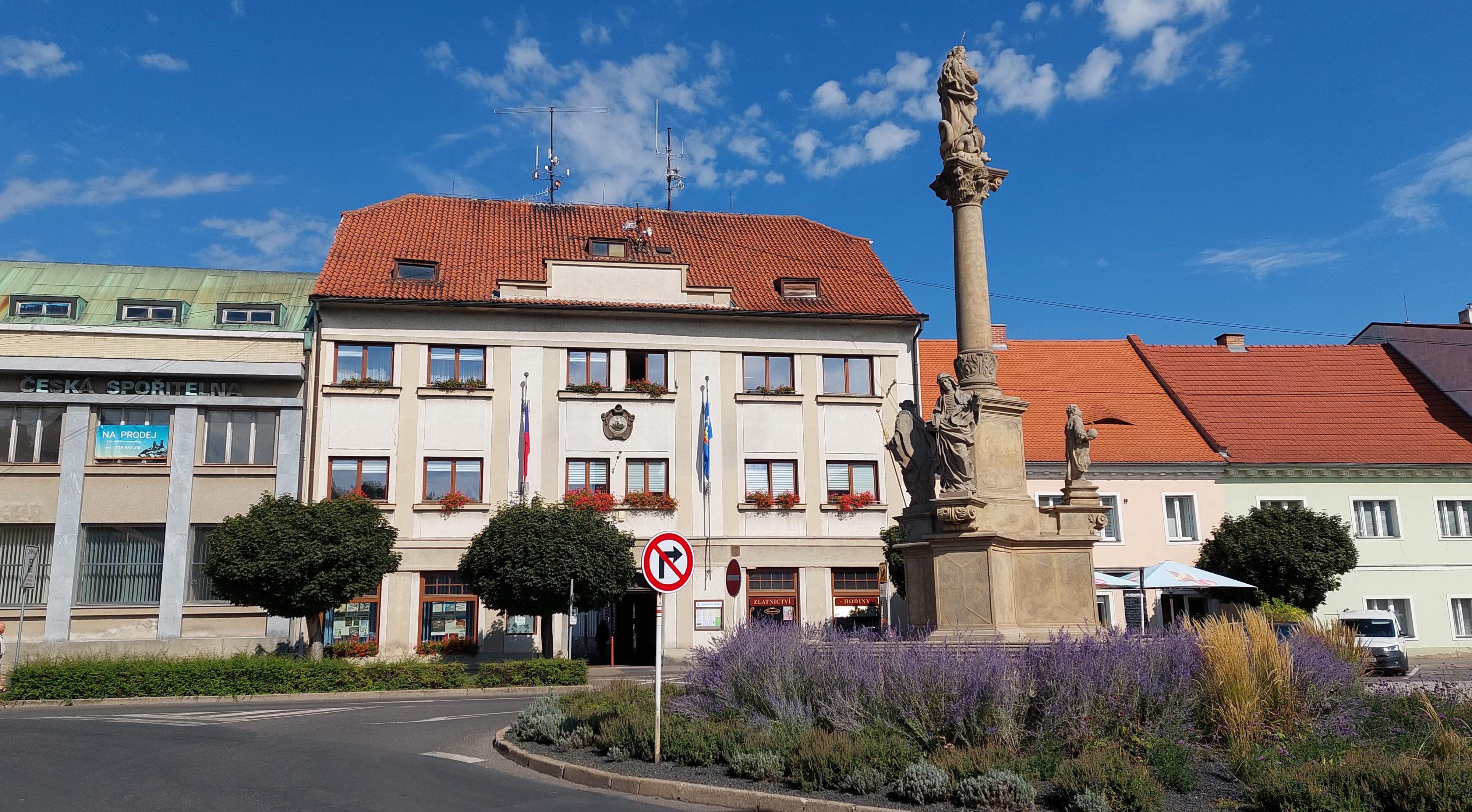Libochovice - městský úřad foto 5