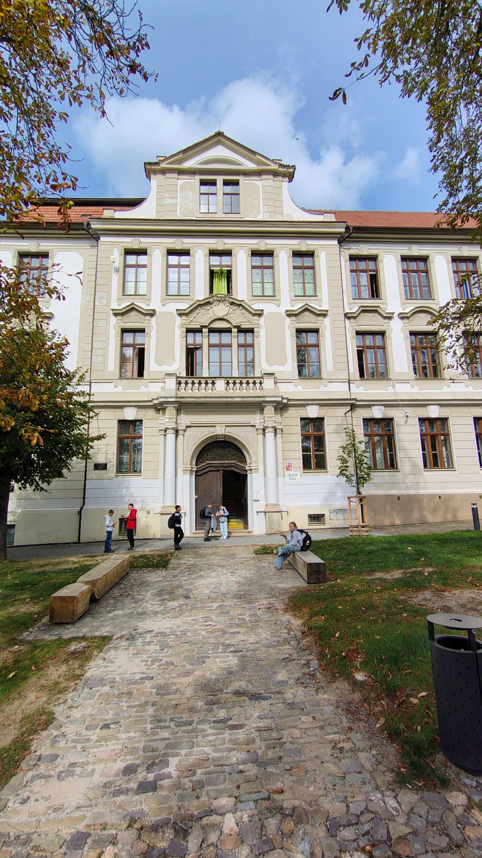 Základní škola, Příbram II, Jiráskovy sady 273 foto 5