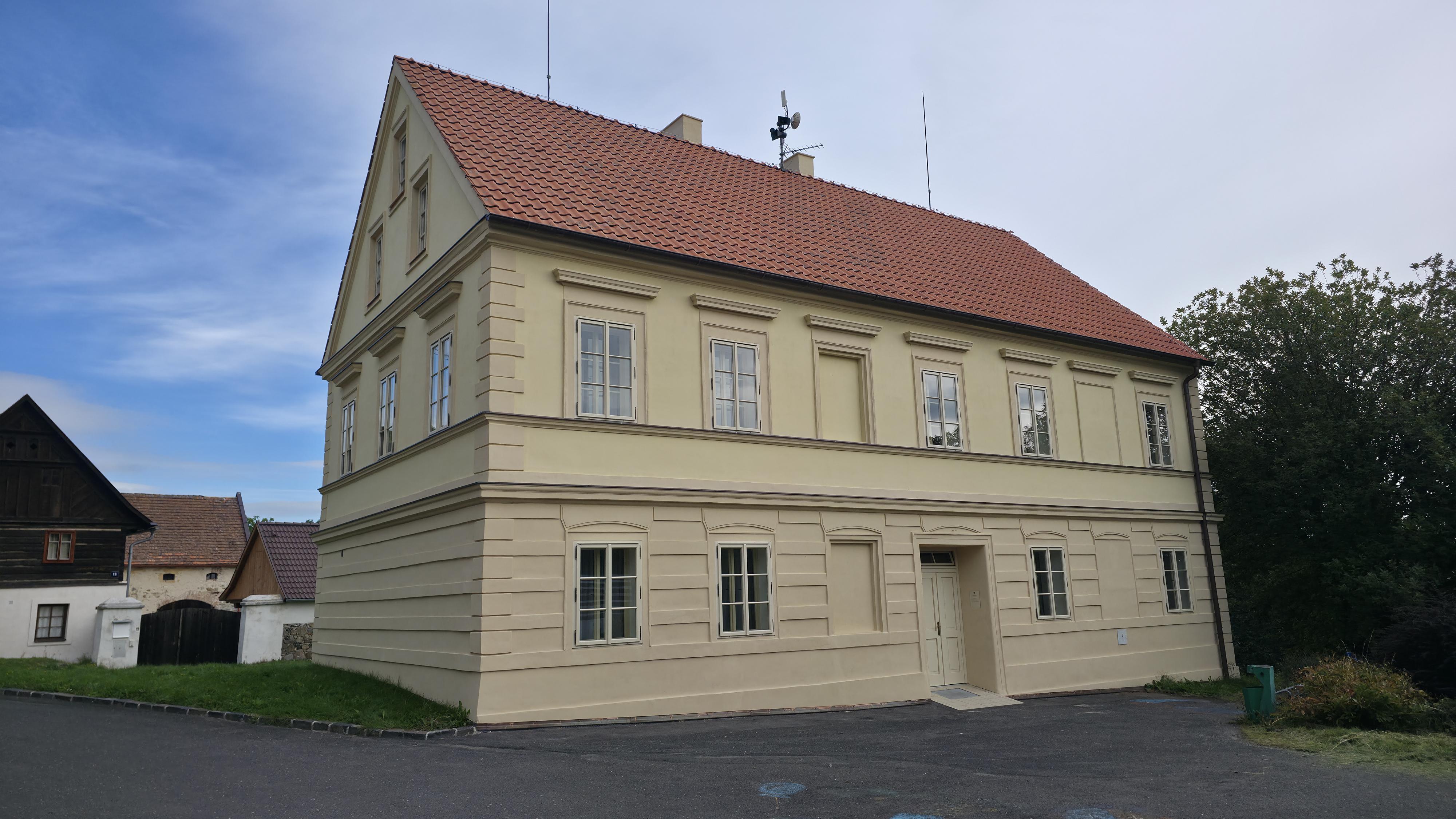 Staňkovice - obecní úřad foto 2