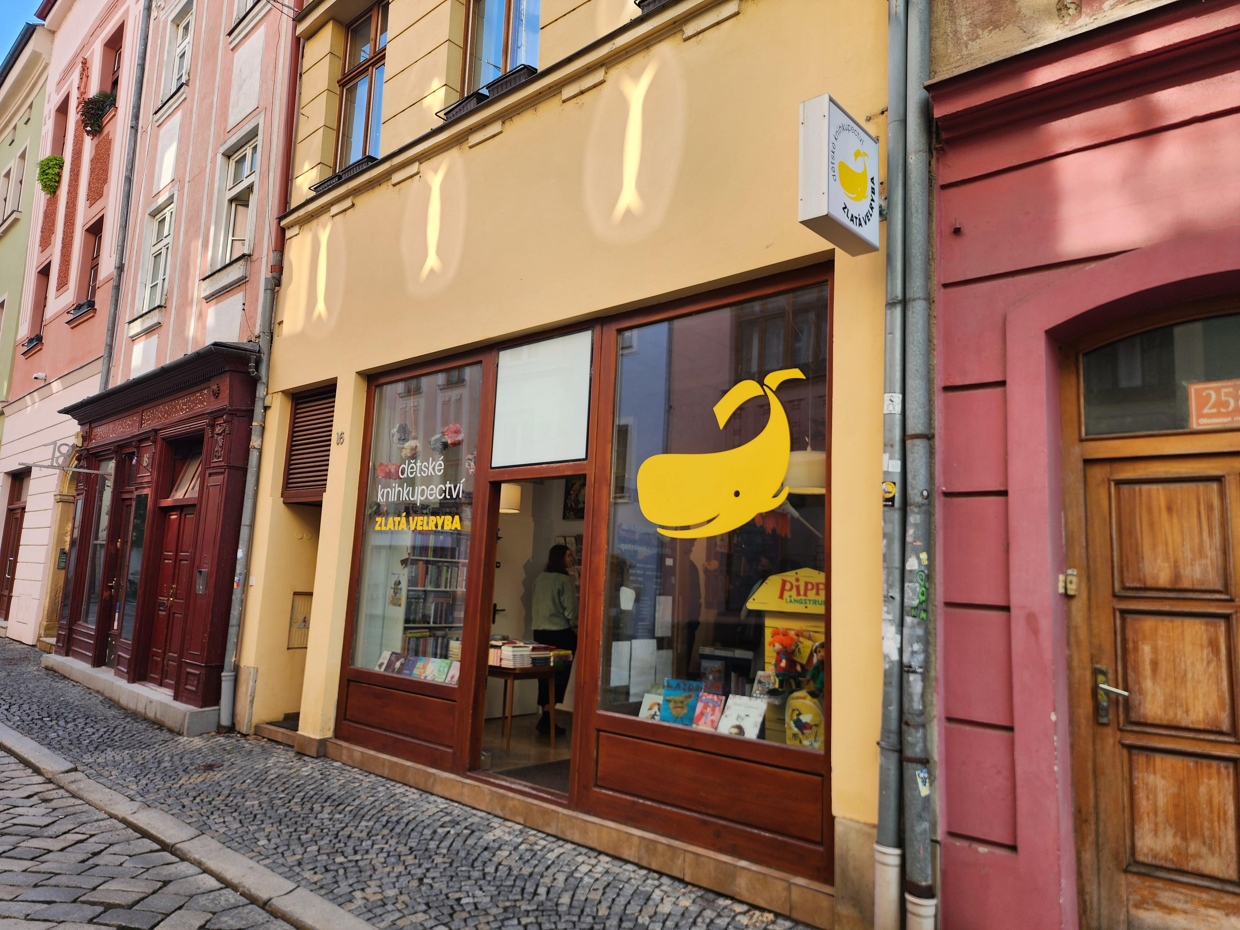 Dětské knihkupectví Zlatá velryba foto 6