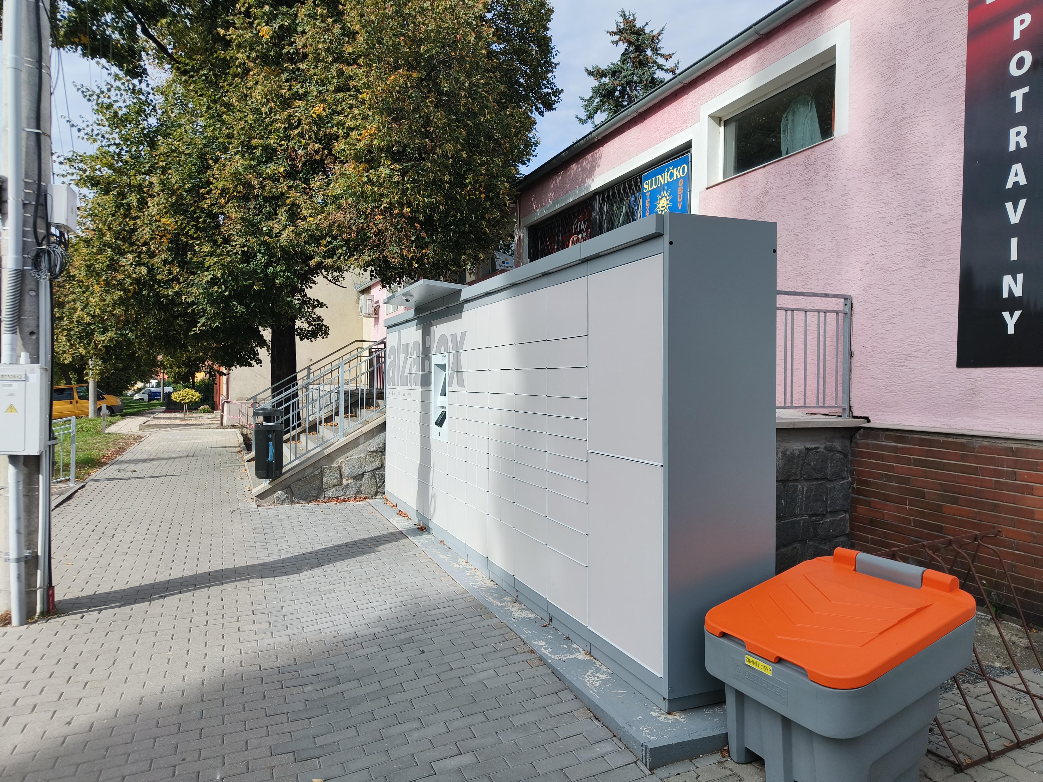 AlzaBox