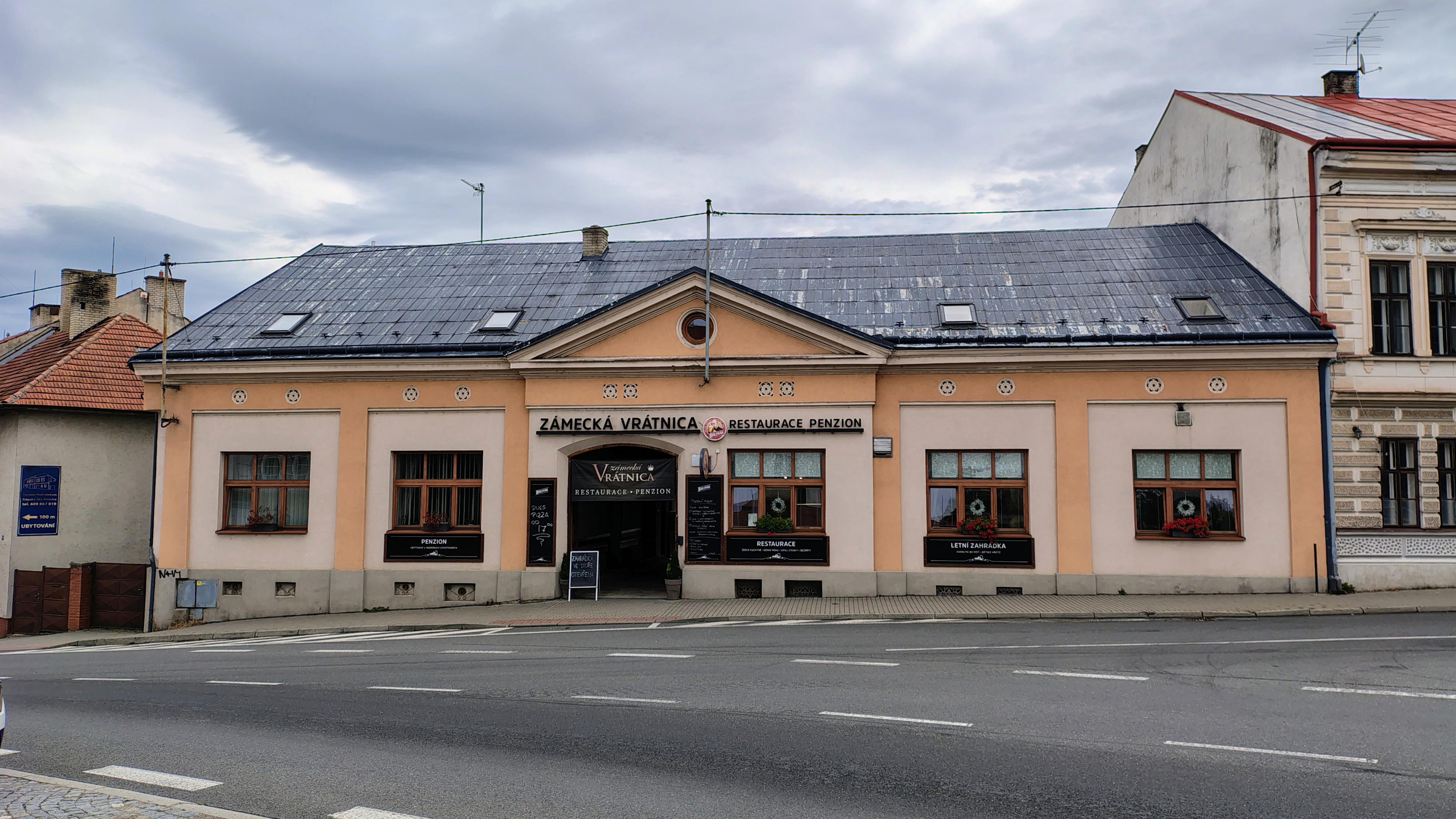 Zámecká Vrátnica - restaurace foto 5