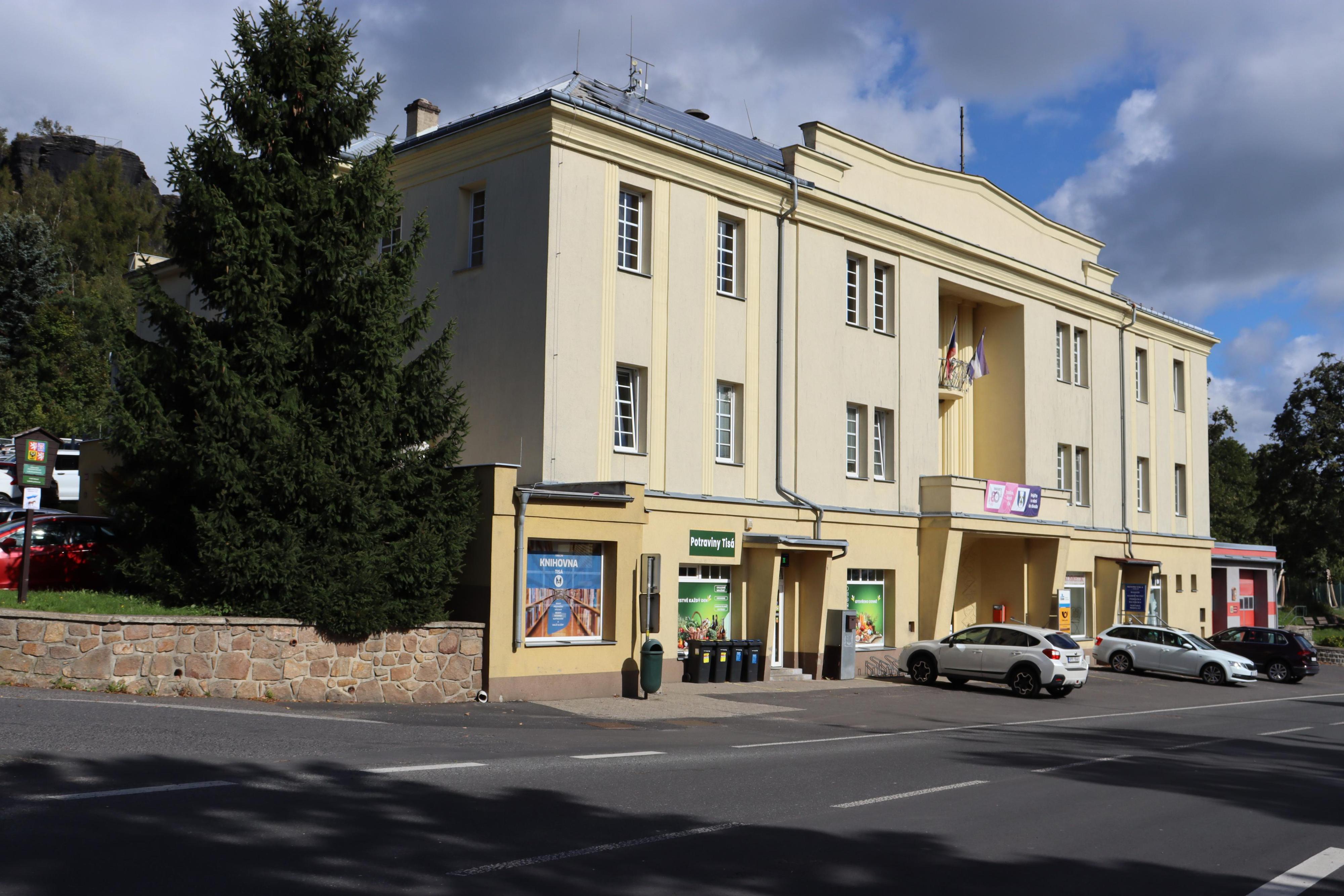 Tisá - obecní úřad foto 5