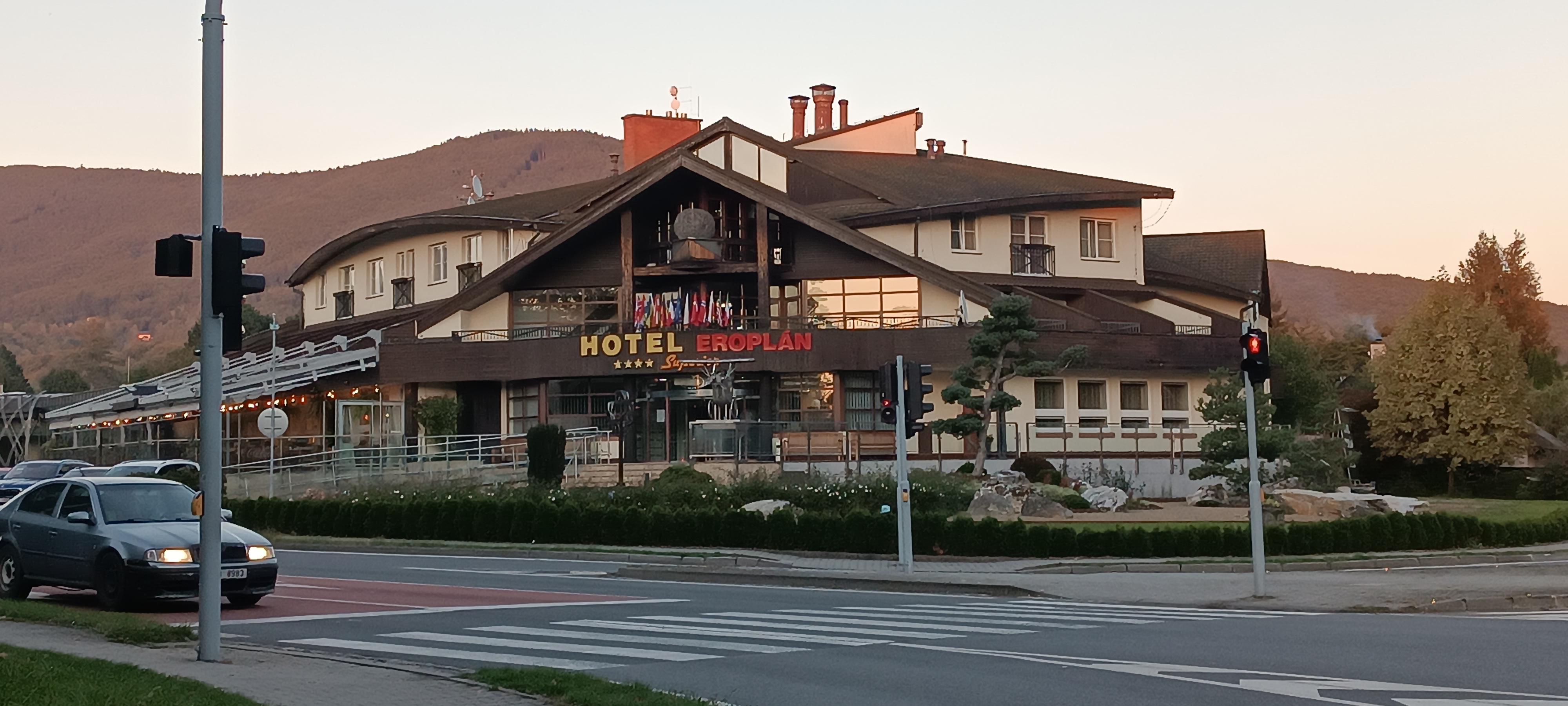 Restaurace hotelu Eroplán foto 2