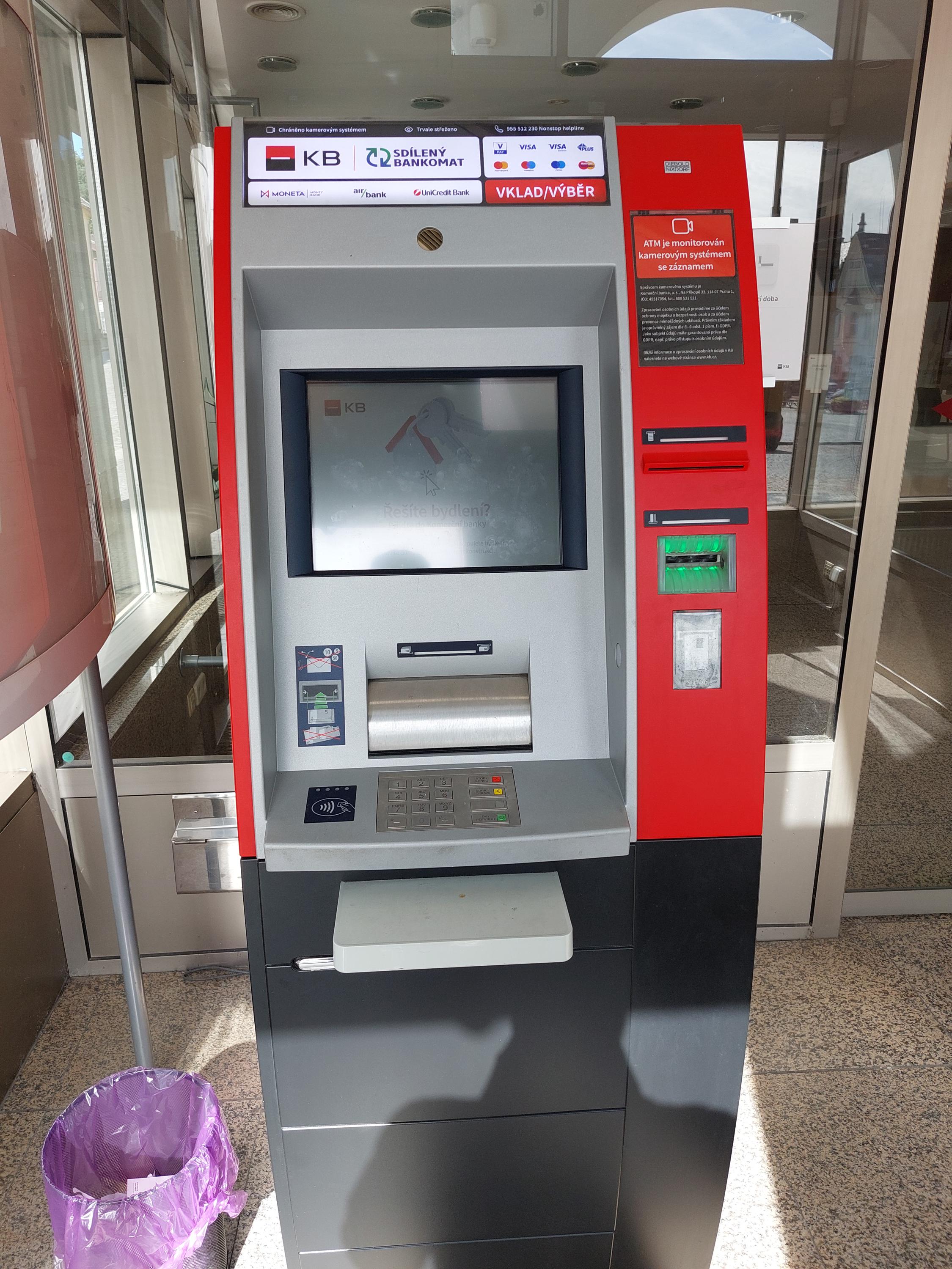 Bankomat Komerční banky foto 3