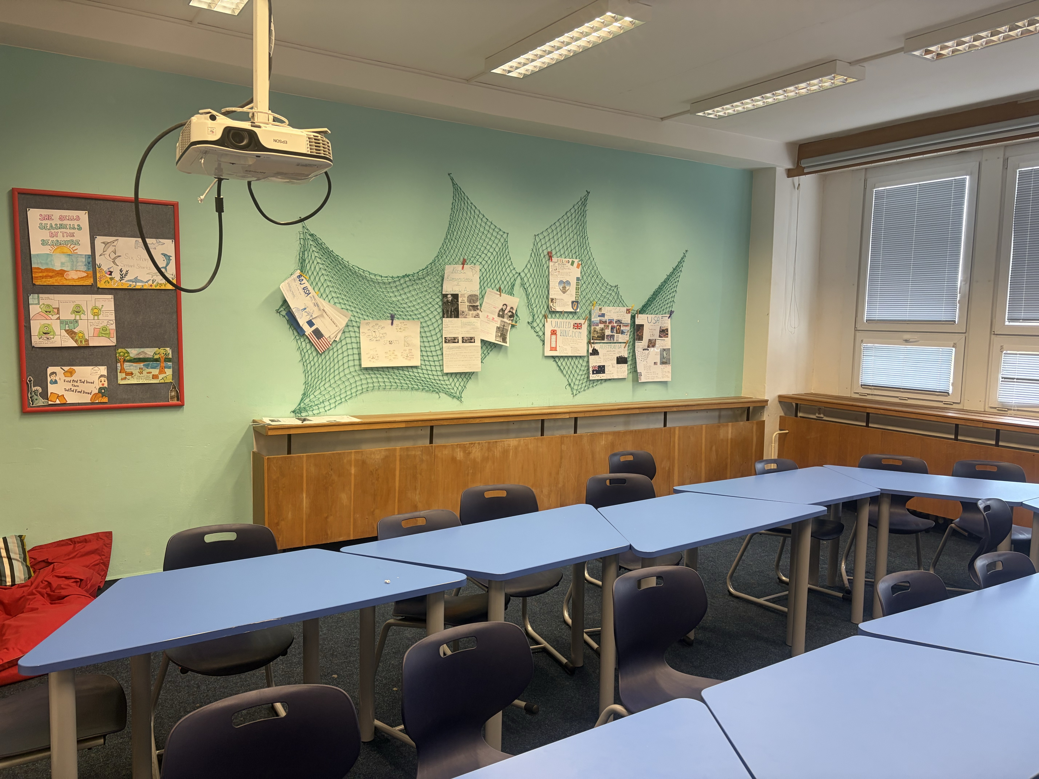 Střední škola Sion High School, Hradec Králové foto 6