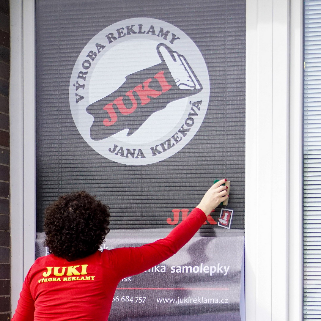 JUKI - reklama foto 2