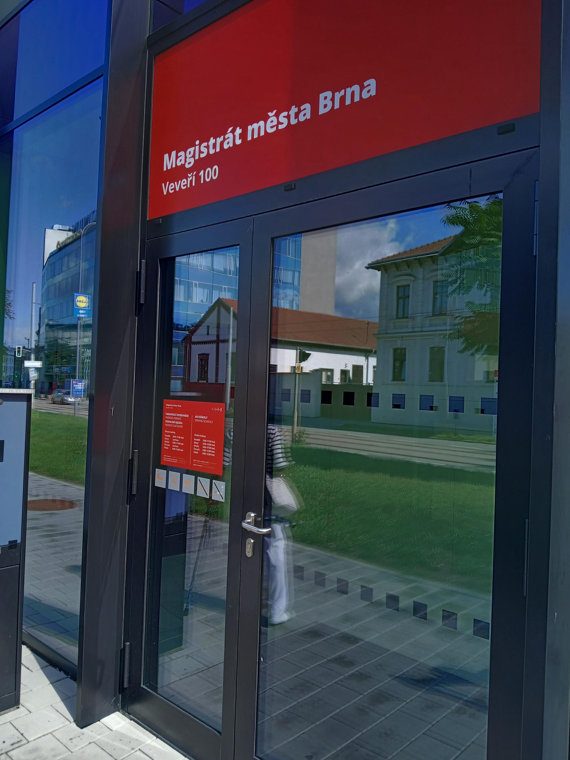 Magistrát města Brna - Referát parkovacích oprávnění foto 4