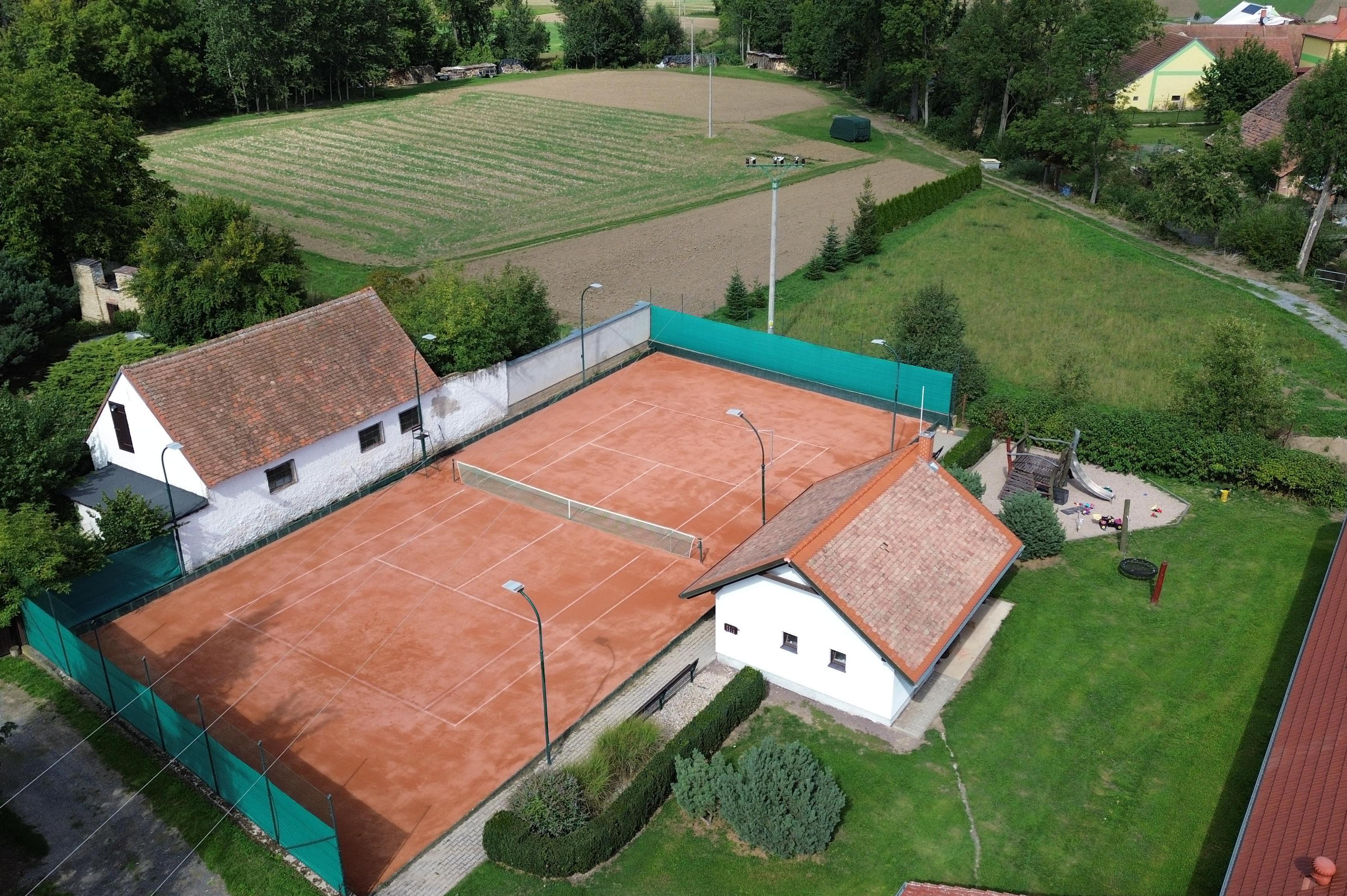 Tenisový kurt Blížňovice