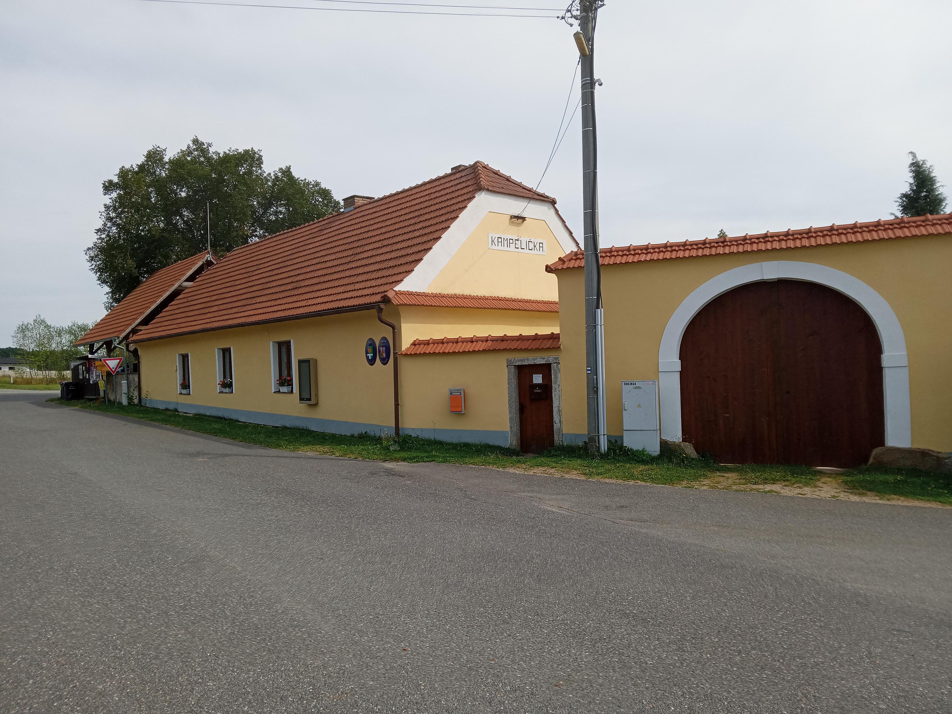 Varvažov - obecní úřad foto 3
