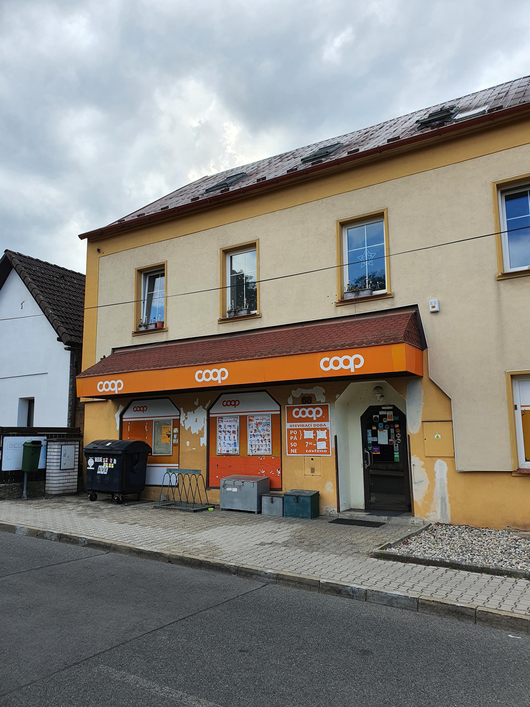 JEDNOTA, spotřební družstvo v Rakovníku foto 3