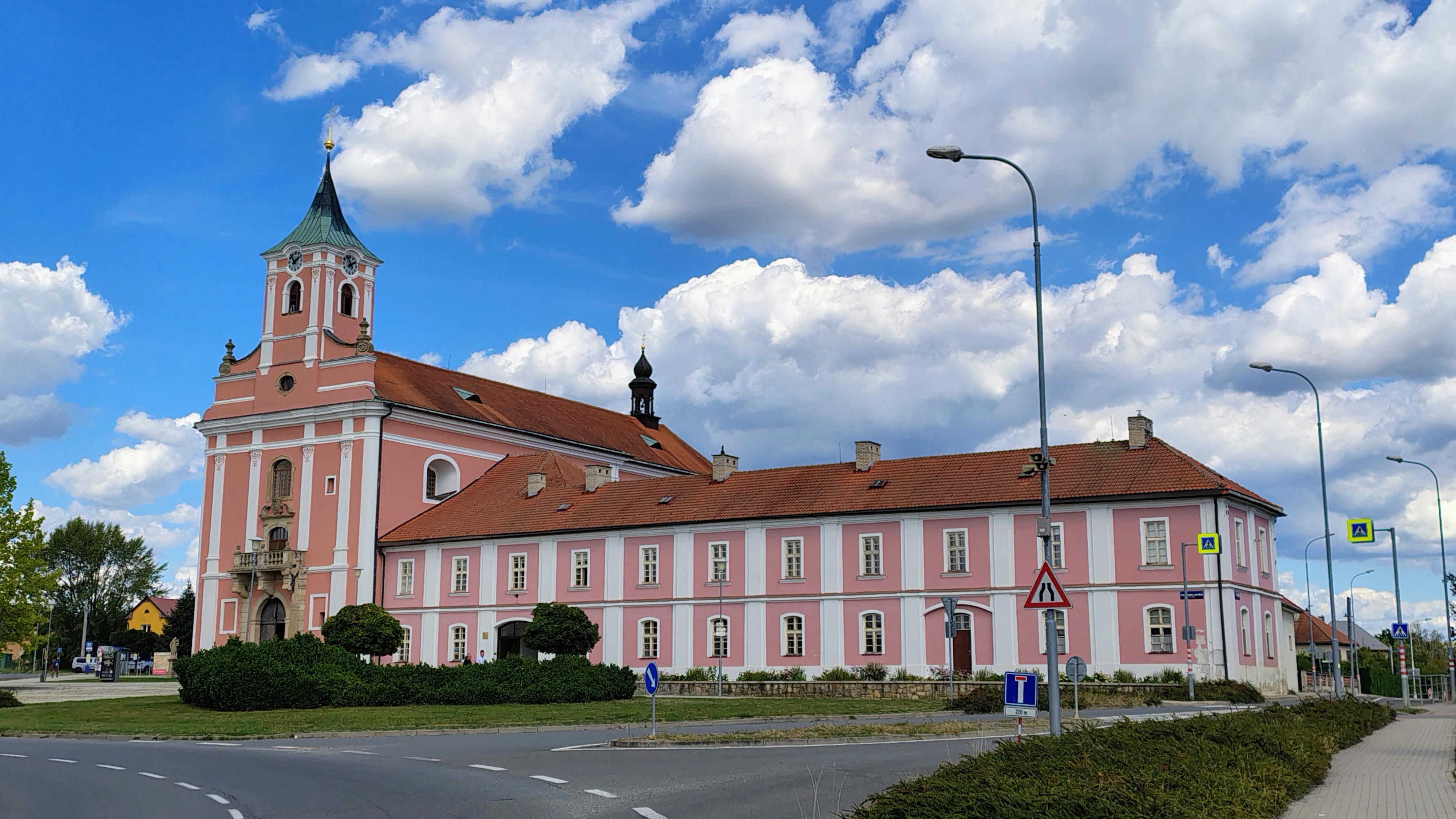 Klášter Kongregace sester karmelitánek Institut Naší Paní z Karmelu foto 4