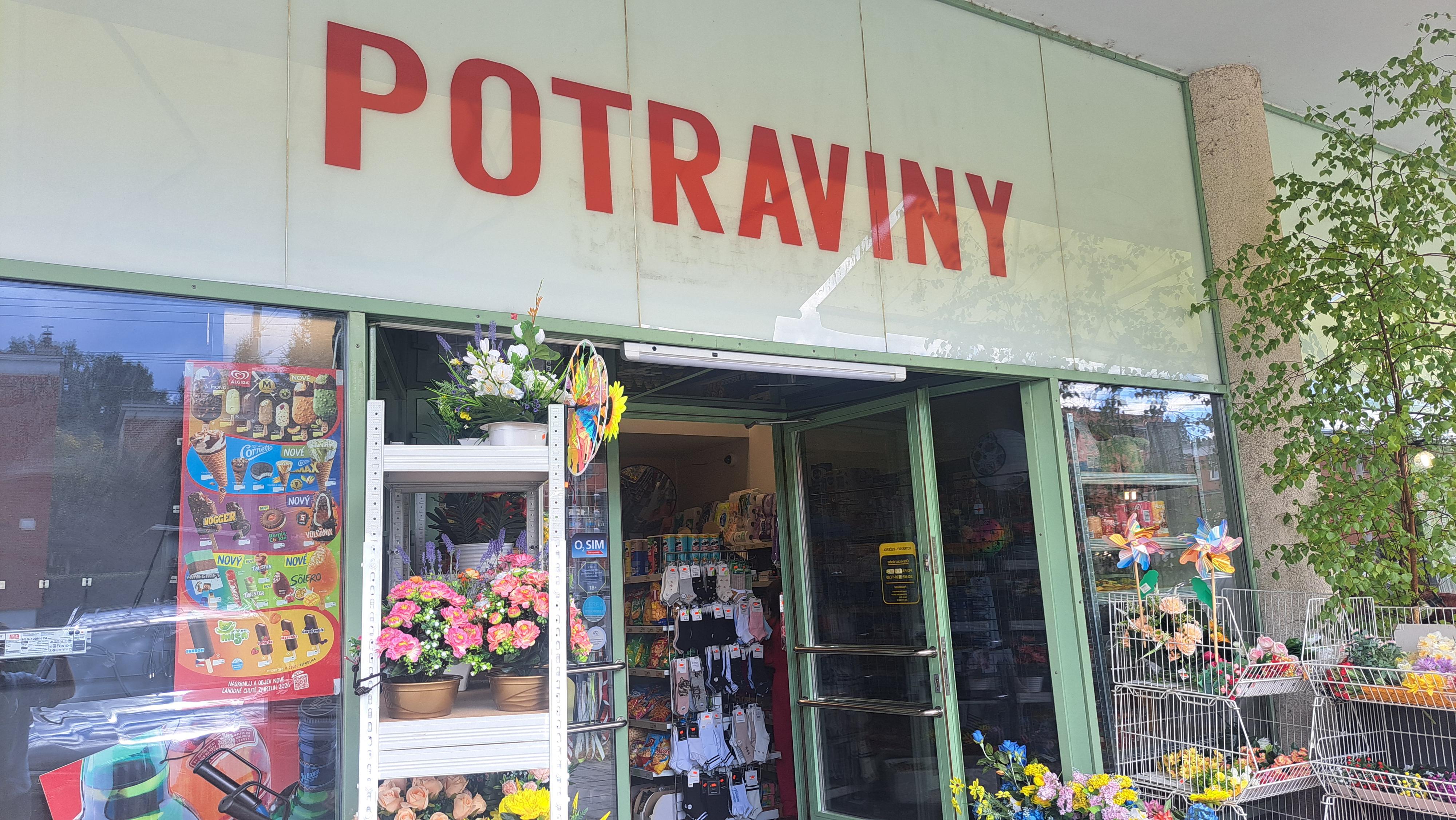 Potraviny Štefánikova 2987 foto 2
