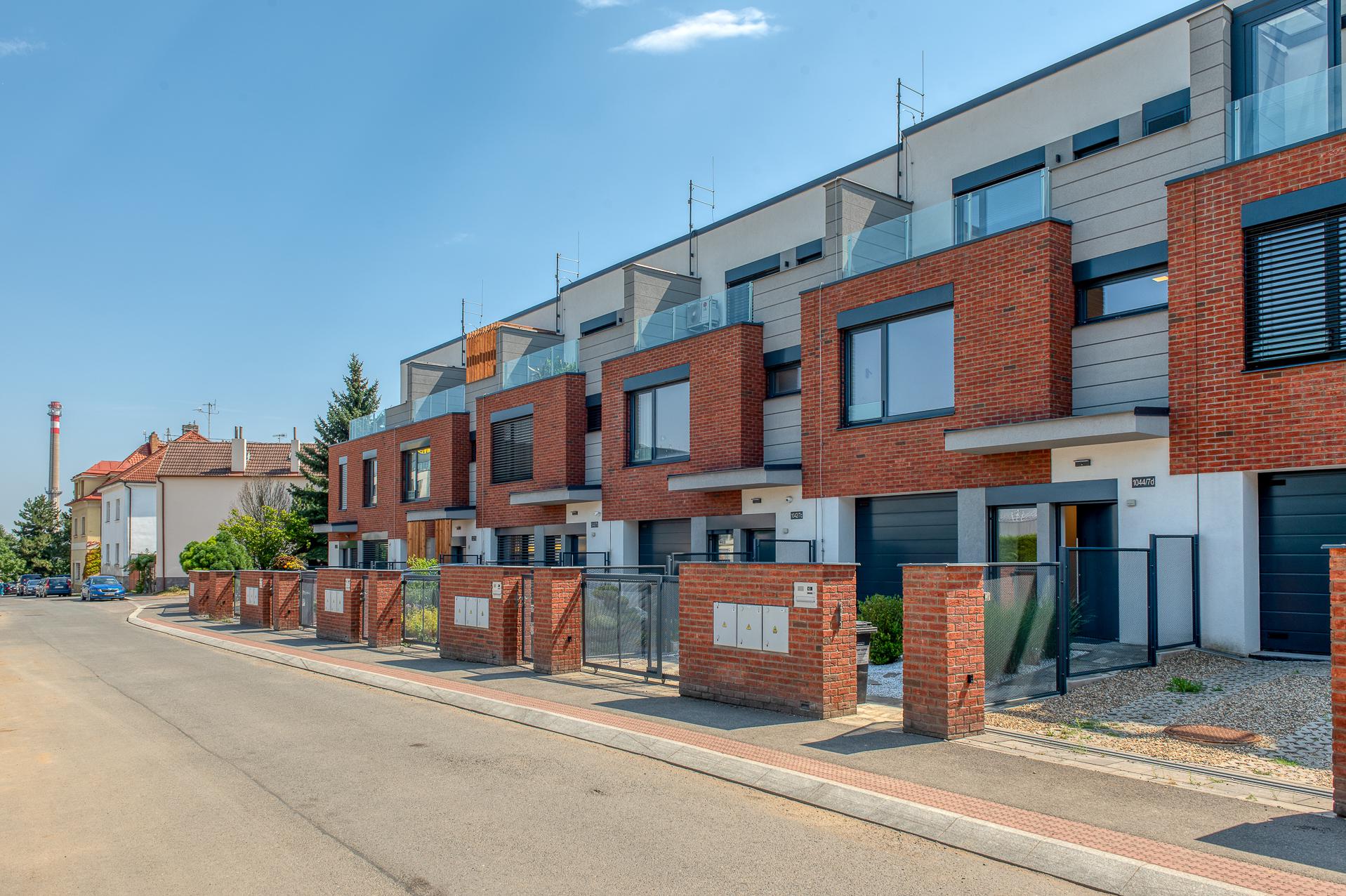 Místo bytu rovnou dům - Prodej domu 196m2, Praha 5