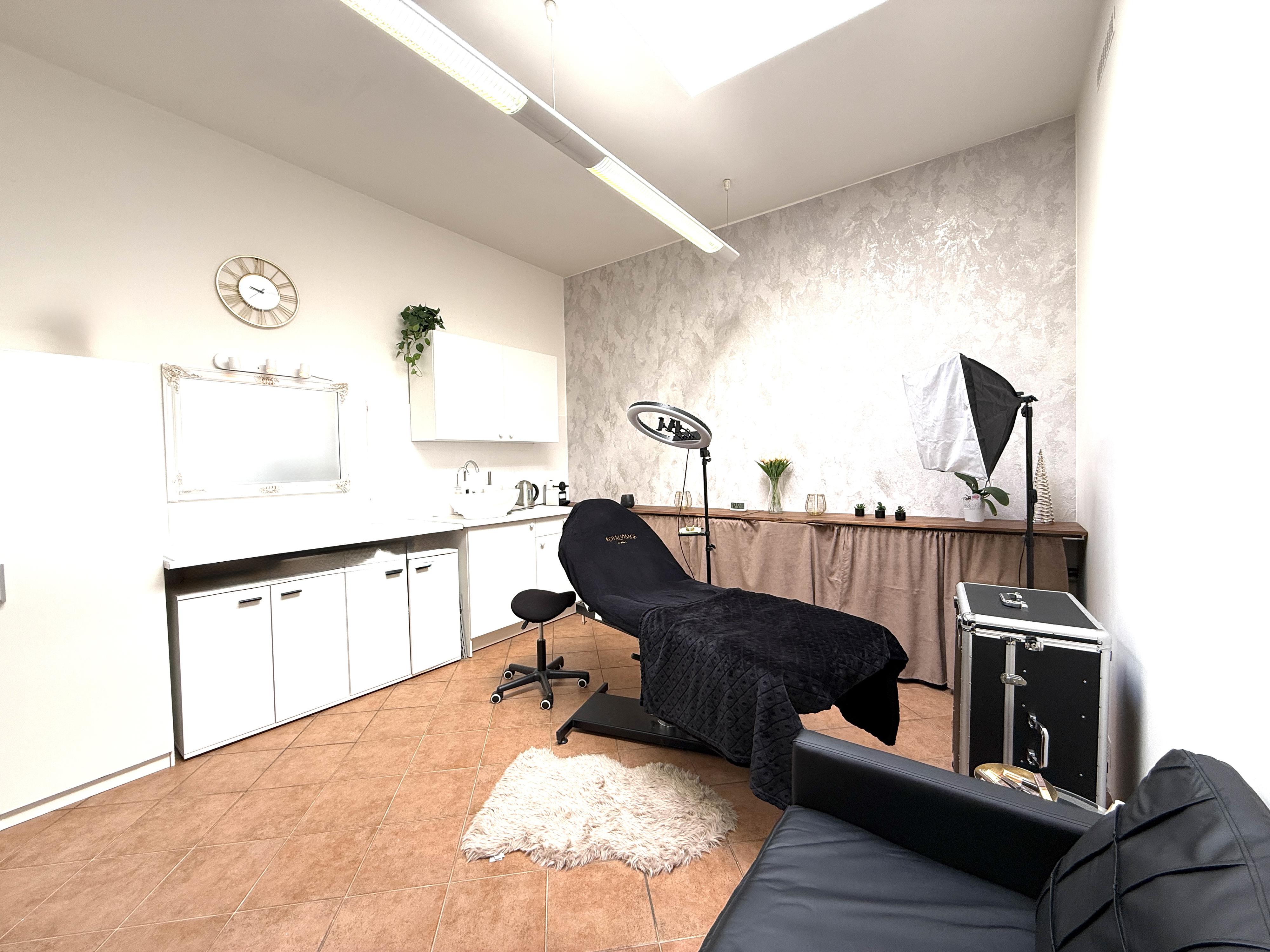 Royal Visage Salon foto 1