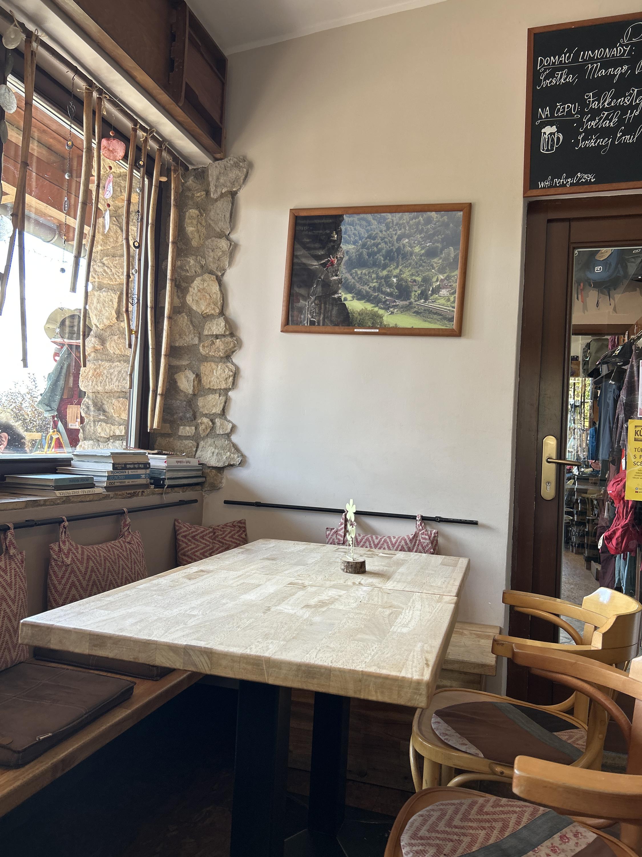 Restaurace REFUGIO foto 2