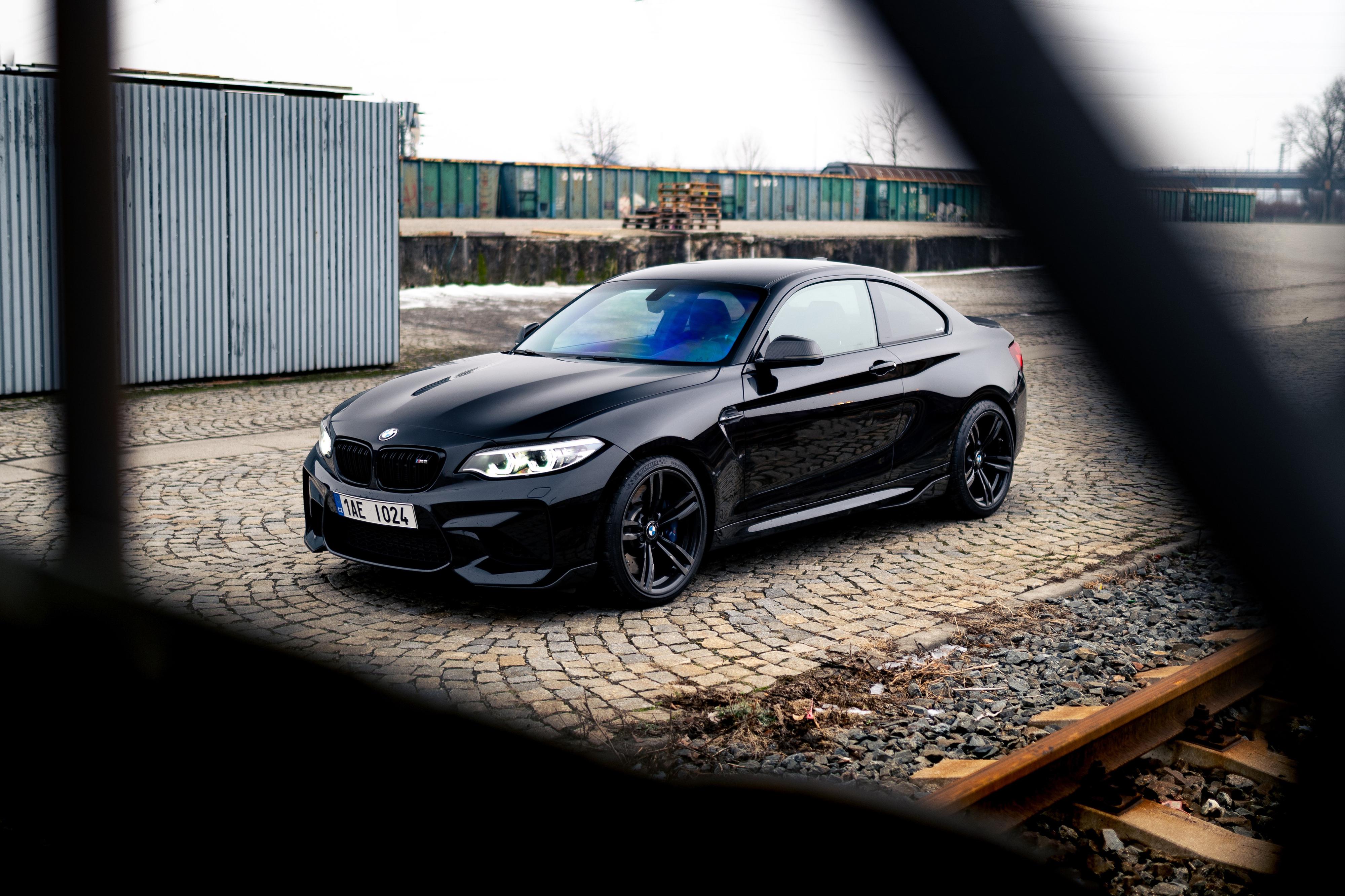 BMW M2 - naskoč do ní a nebudeš chtít přestat!