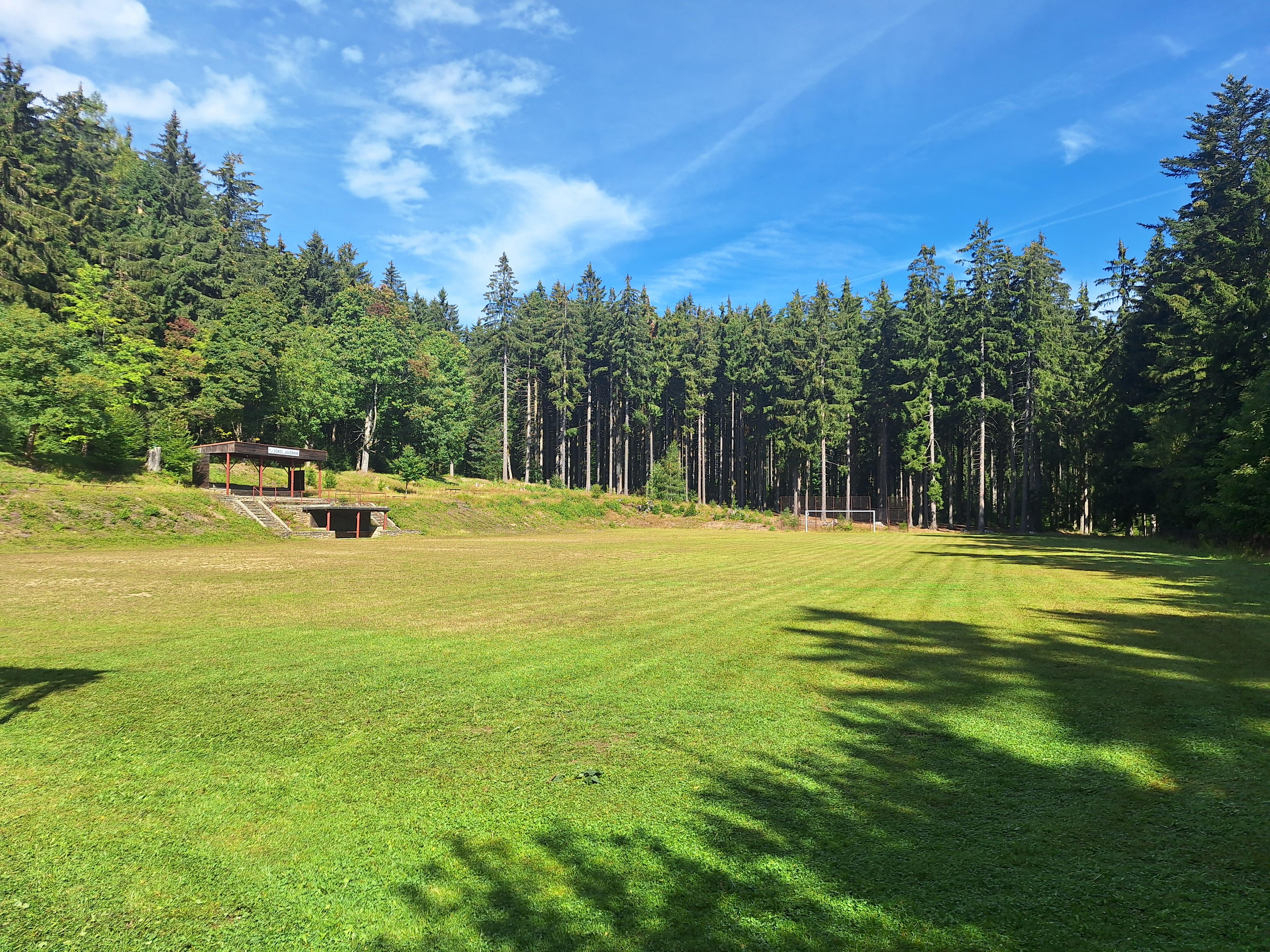 Fotbalové hřiště Javorník foto 3