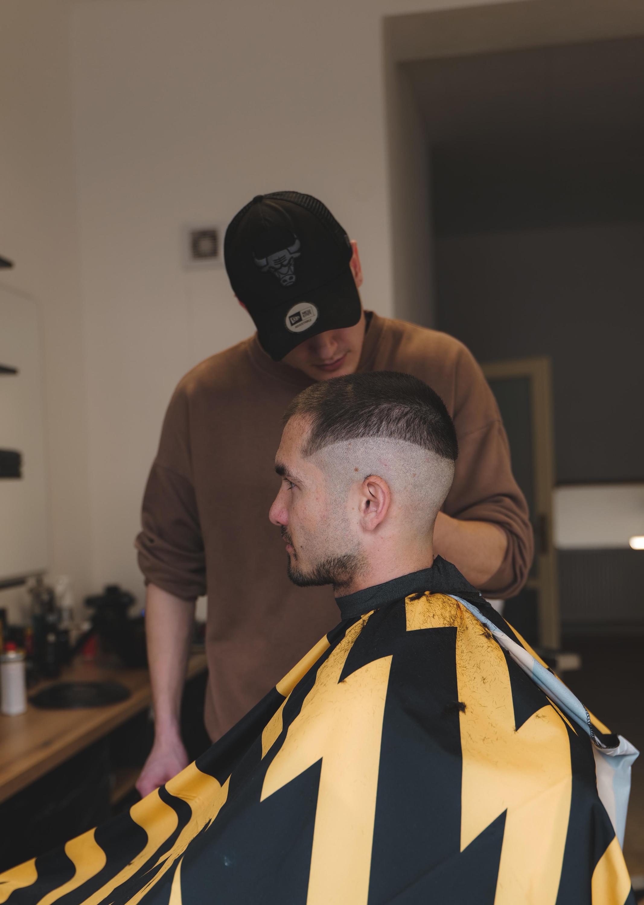 Krestal Barber shop foto 6