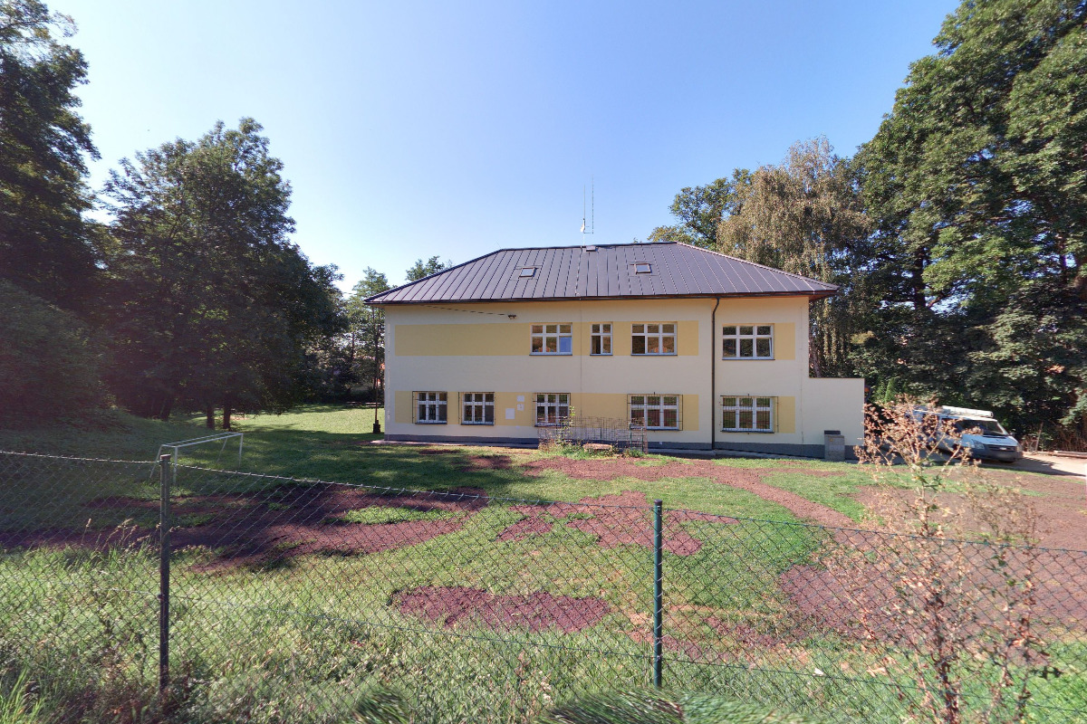 Kujavy - obecní úřad foto 4