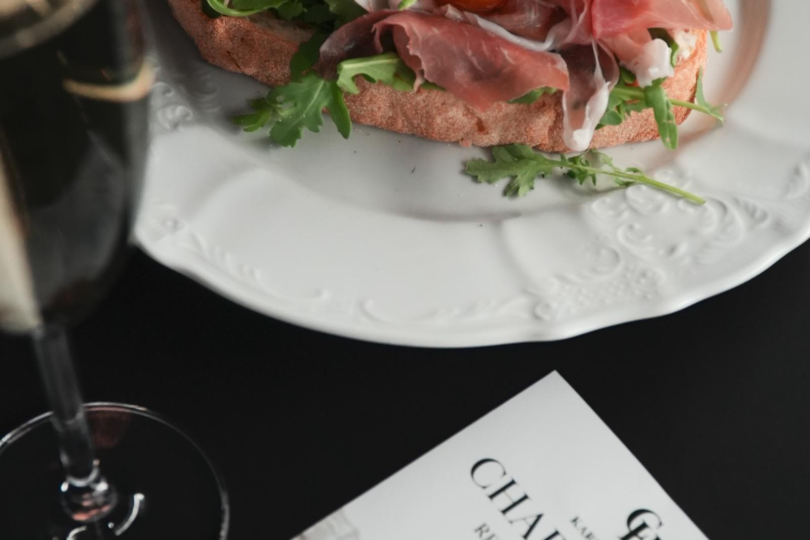 Bruschetta se sklenkou Prosecca od 240 Kč