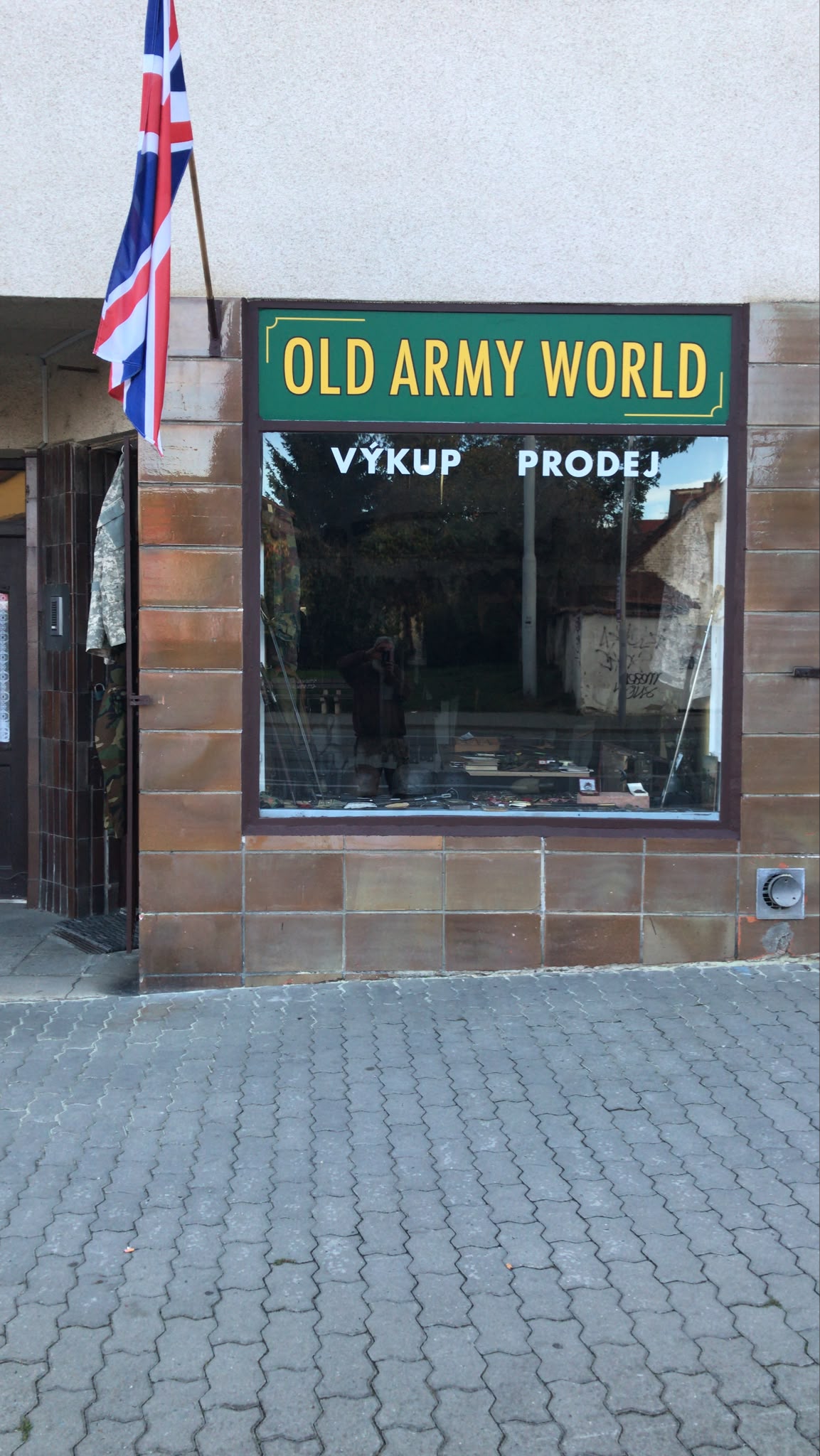 Old Army World foto 3