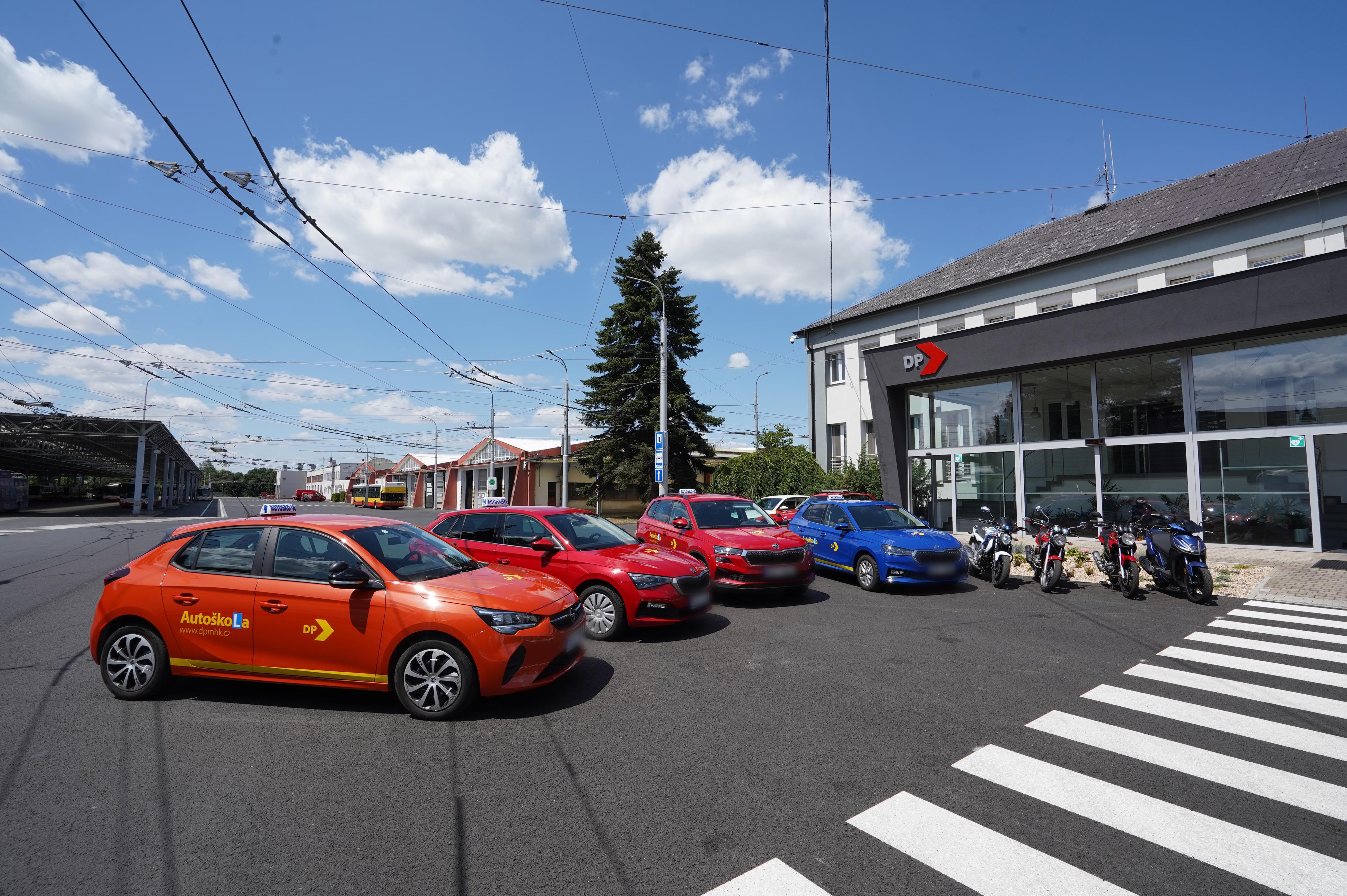 Autoškola Dopravní podnik města Hradce Králové foto 1