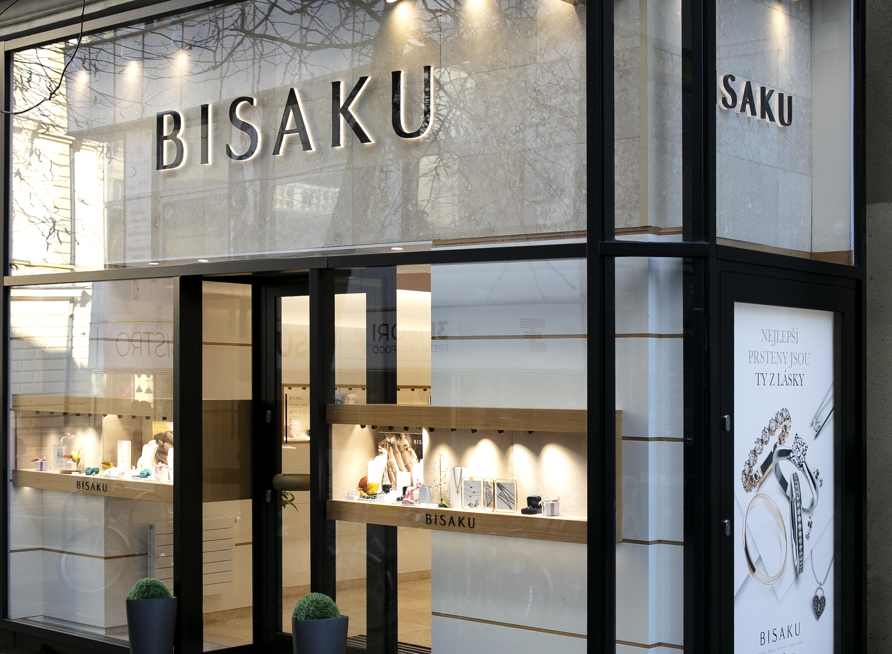 BISAKU