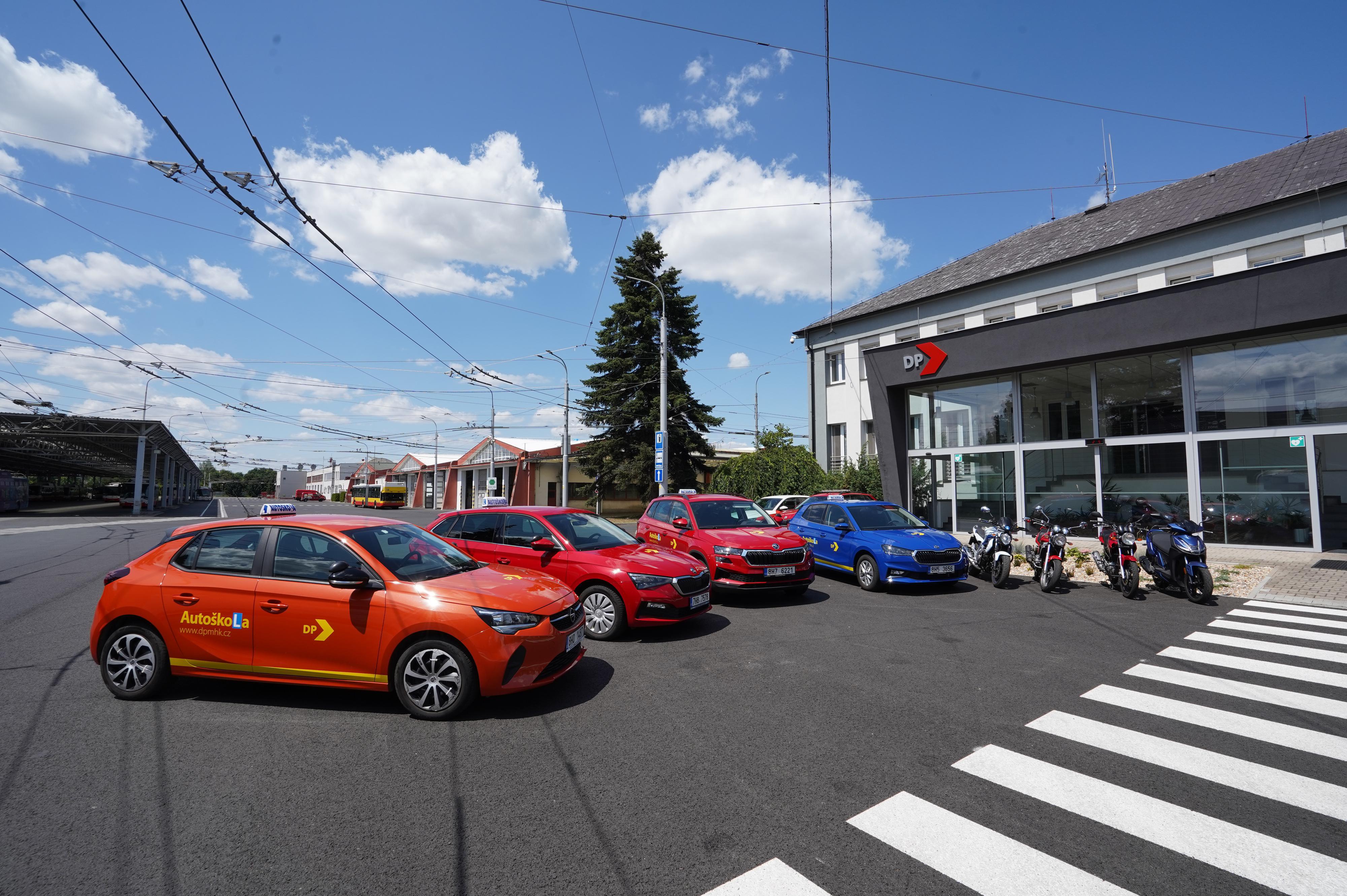 Autoškola Dopravní podnik města Hradce Králové foto 1