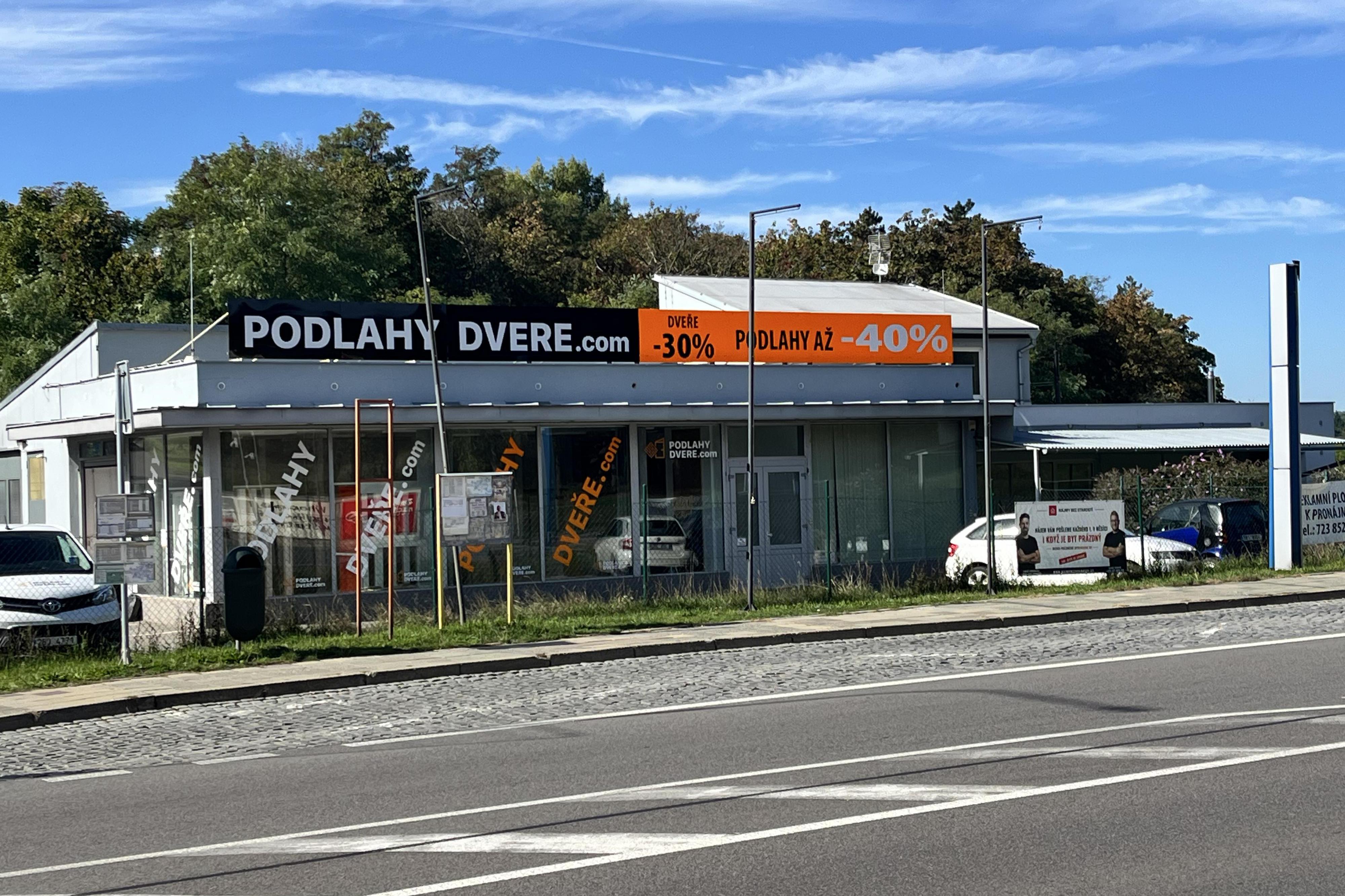 PODLAHYDVEŘE.COM