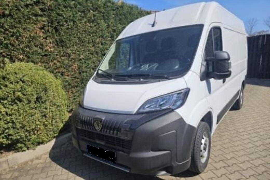 Půjčovna dodávek – Peugeot Boxer 11,5 m³  1AR A640