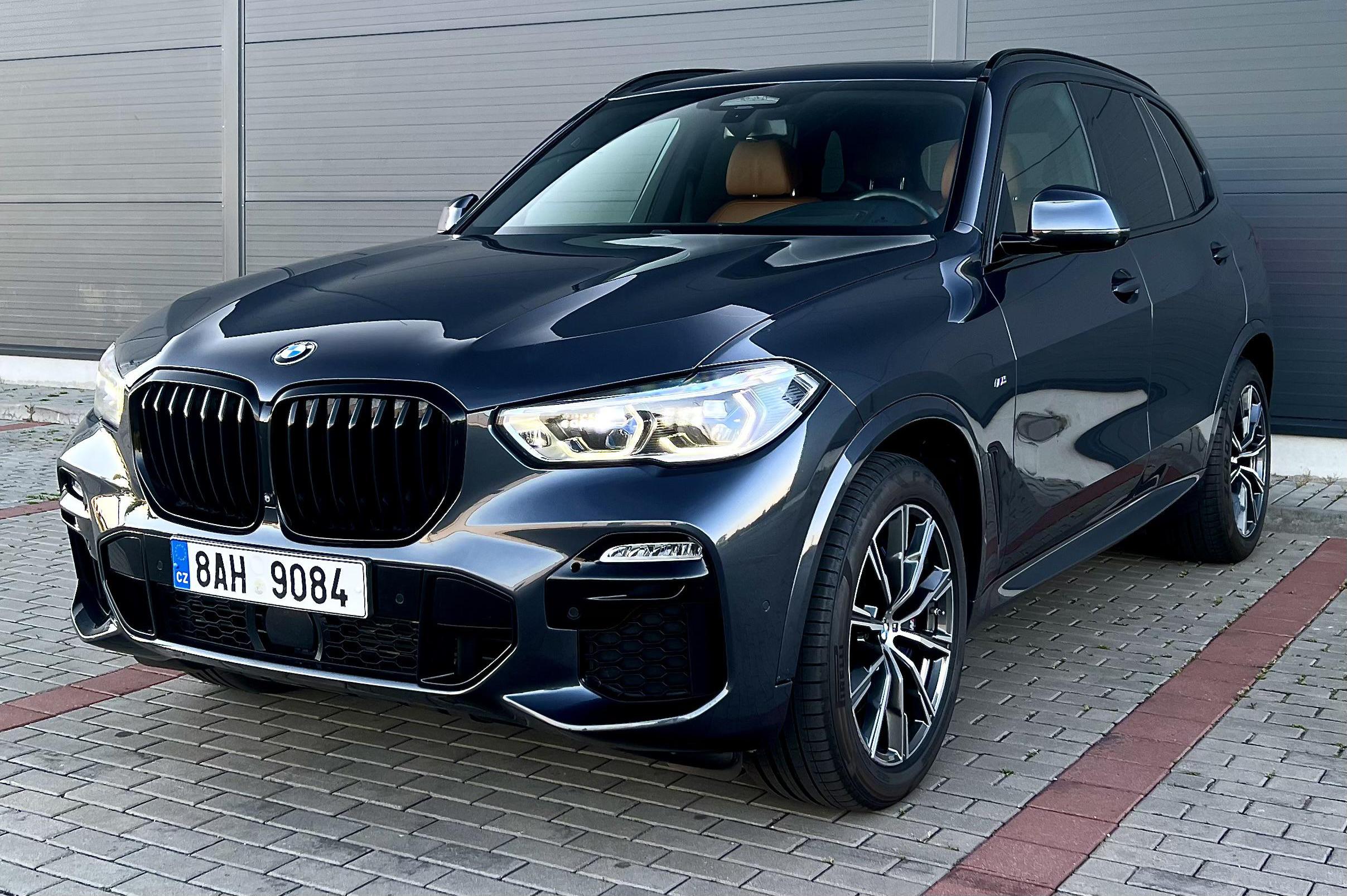 BMW X5 xDrive30d 195 kW, 2020, M paket