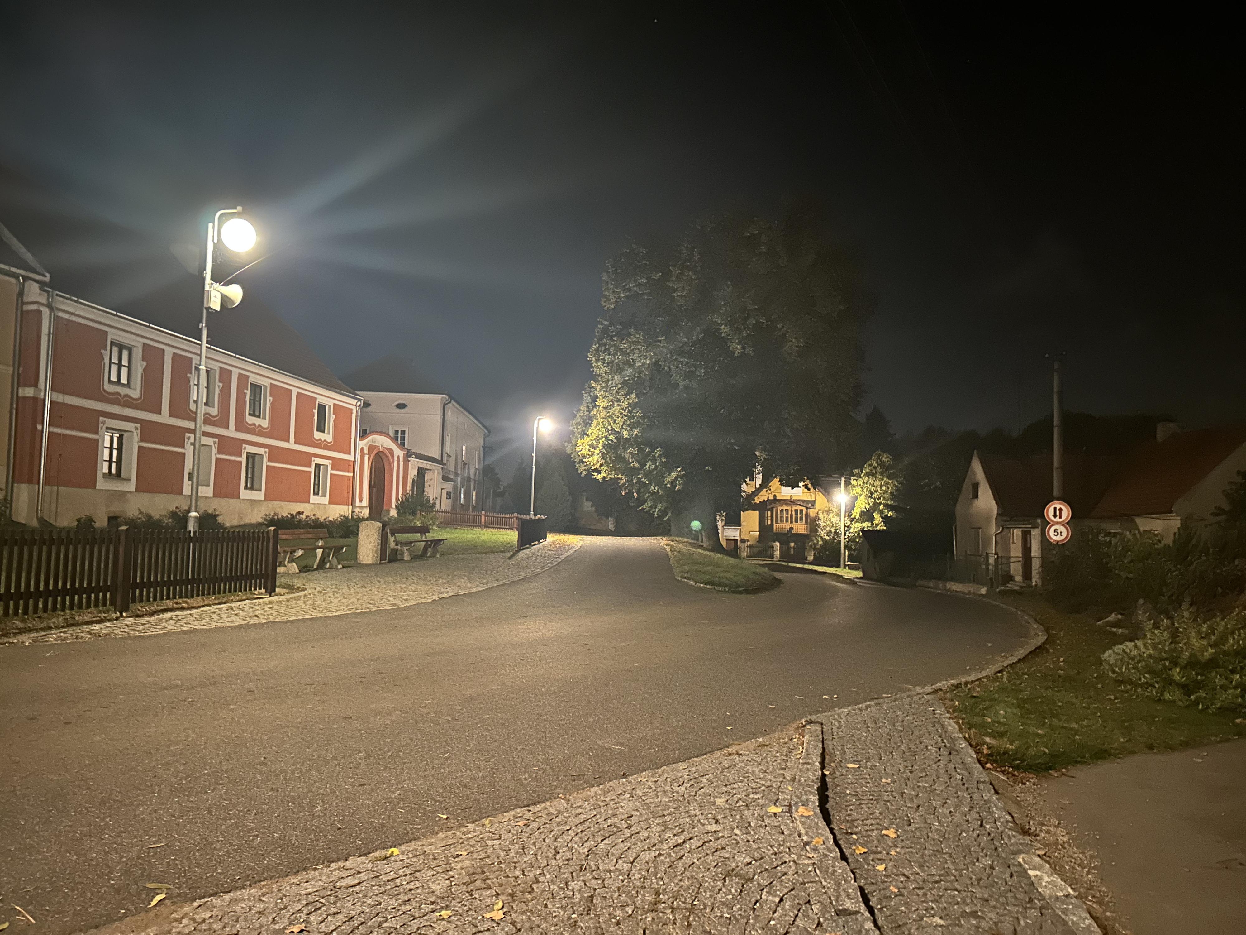 Dobrovíz - obecní úřad foto 3