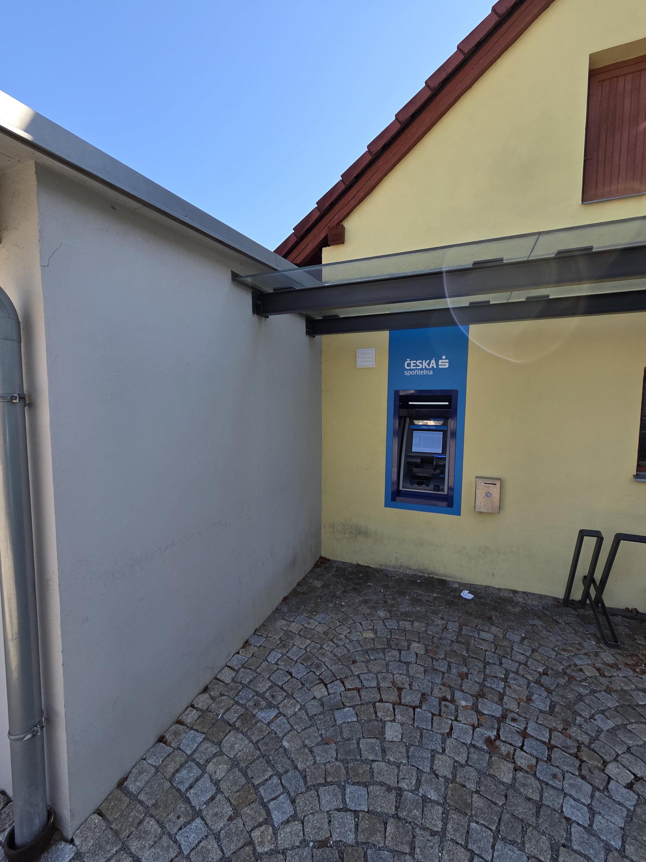 Bankomat České spořitelny foto 2