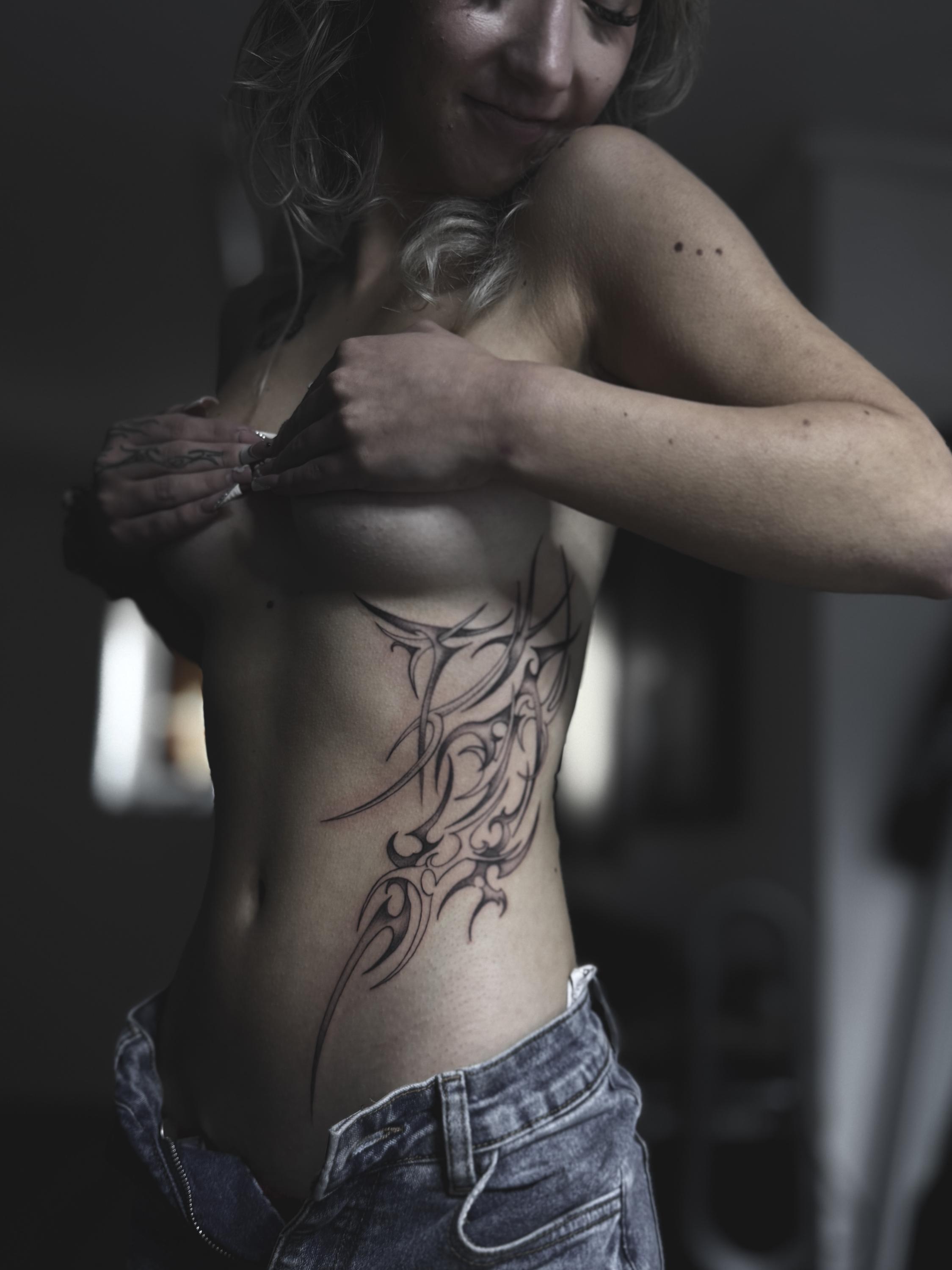 RED DRAGON TATTOO foto 5