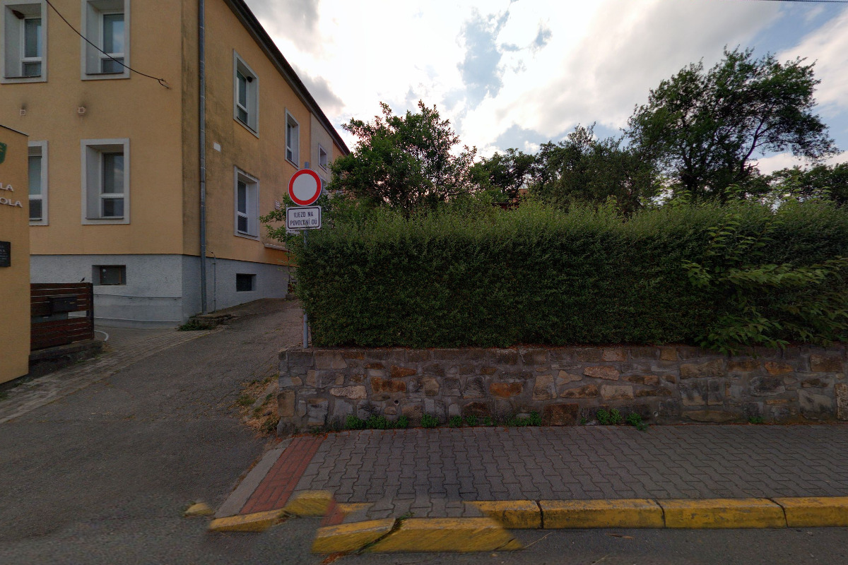 CHARENTE - Krejčovské a fotografické služby